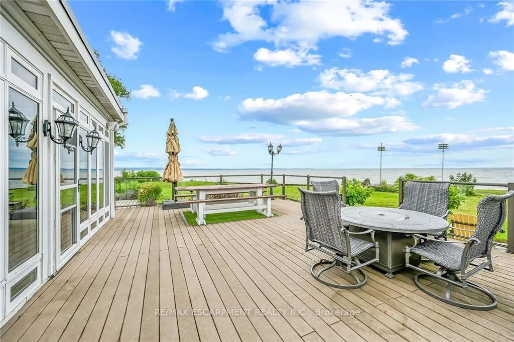 Photo 29 of 45 Lakegate Drive, Hamilton, Lakeshore — HOMEH