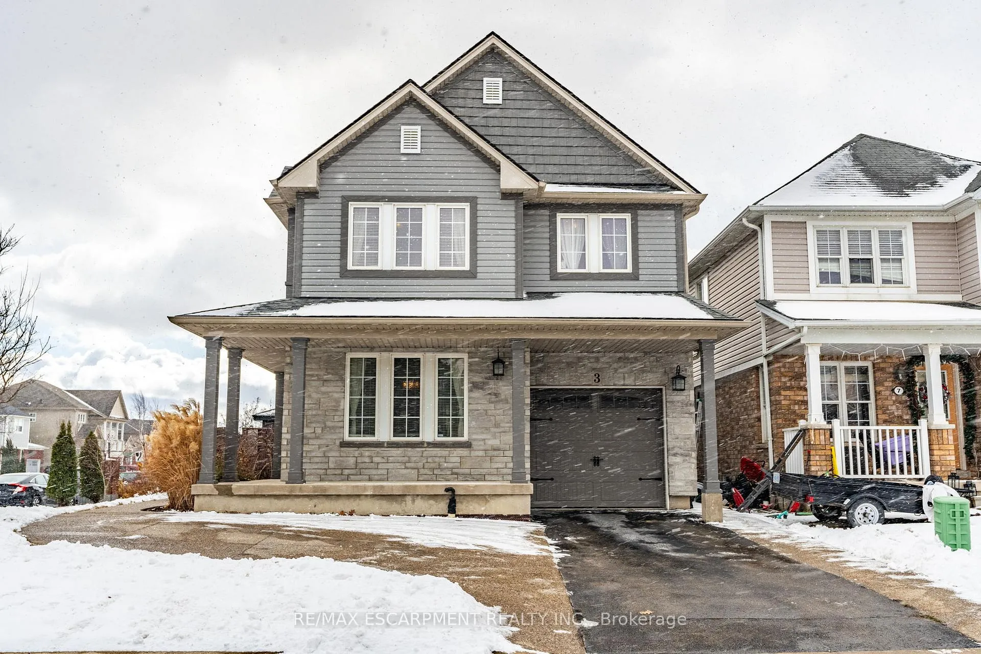 Photo 2 of 3 Gowland Drive, Hamilton, Binbrook — HOMEH
