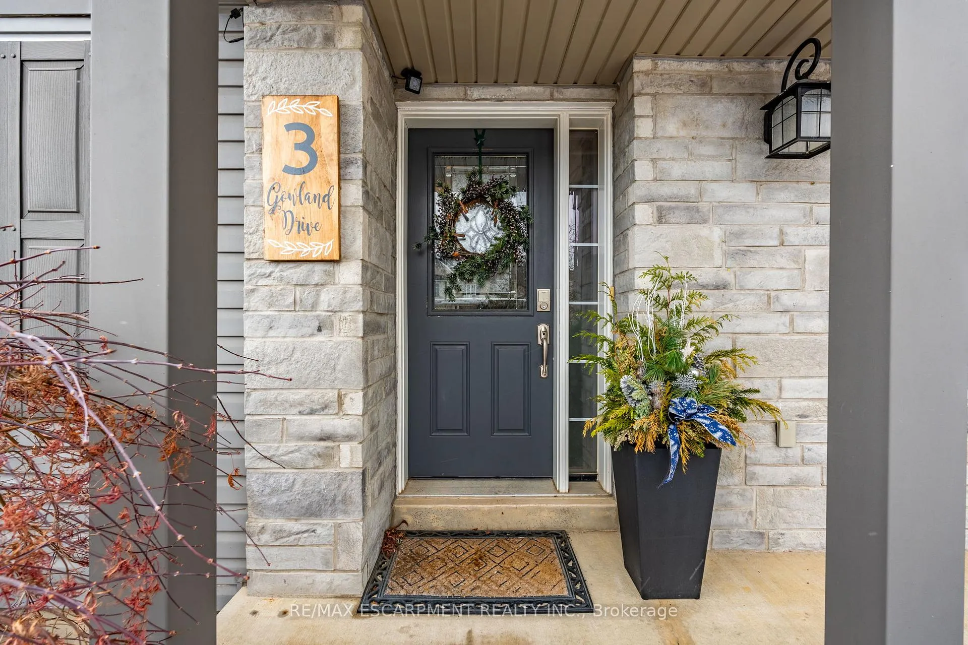 Photo 4 of 3 Gowland Drive, Hamilton, Binbrook — HOMEH