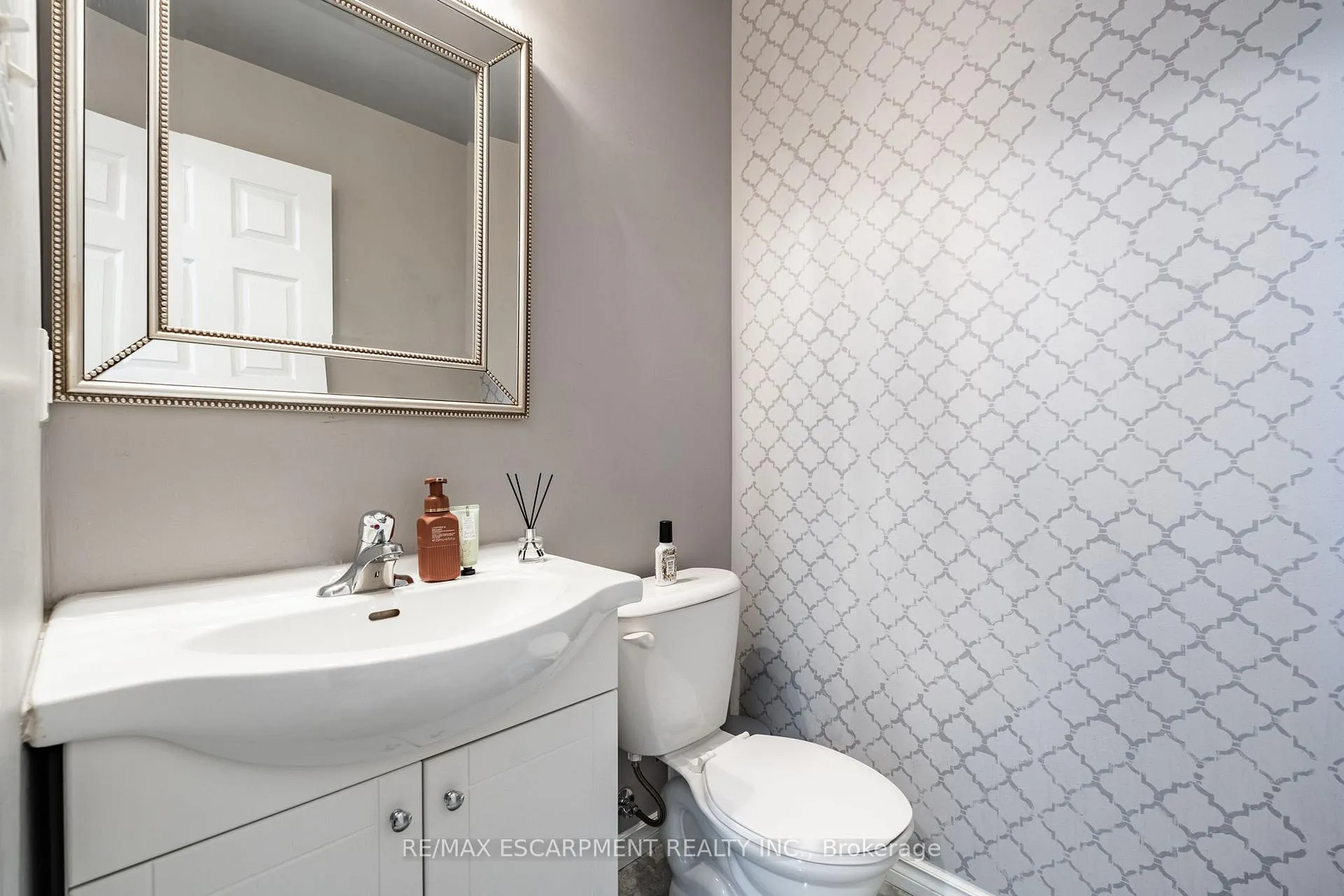 Photo 13 of 3 Gowland Drive, Hamilton, Binbrook — HOMEH