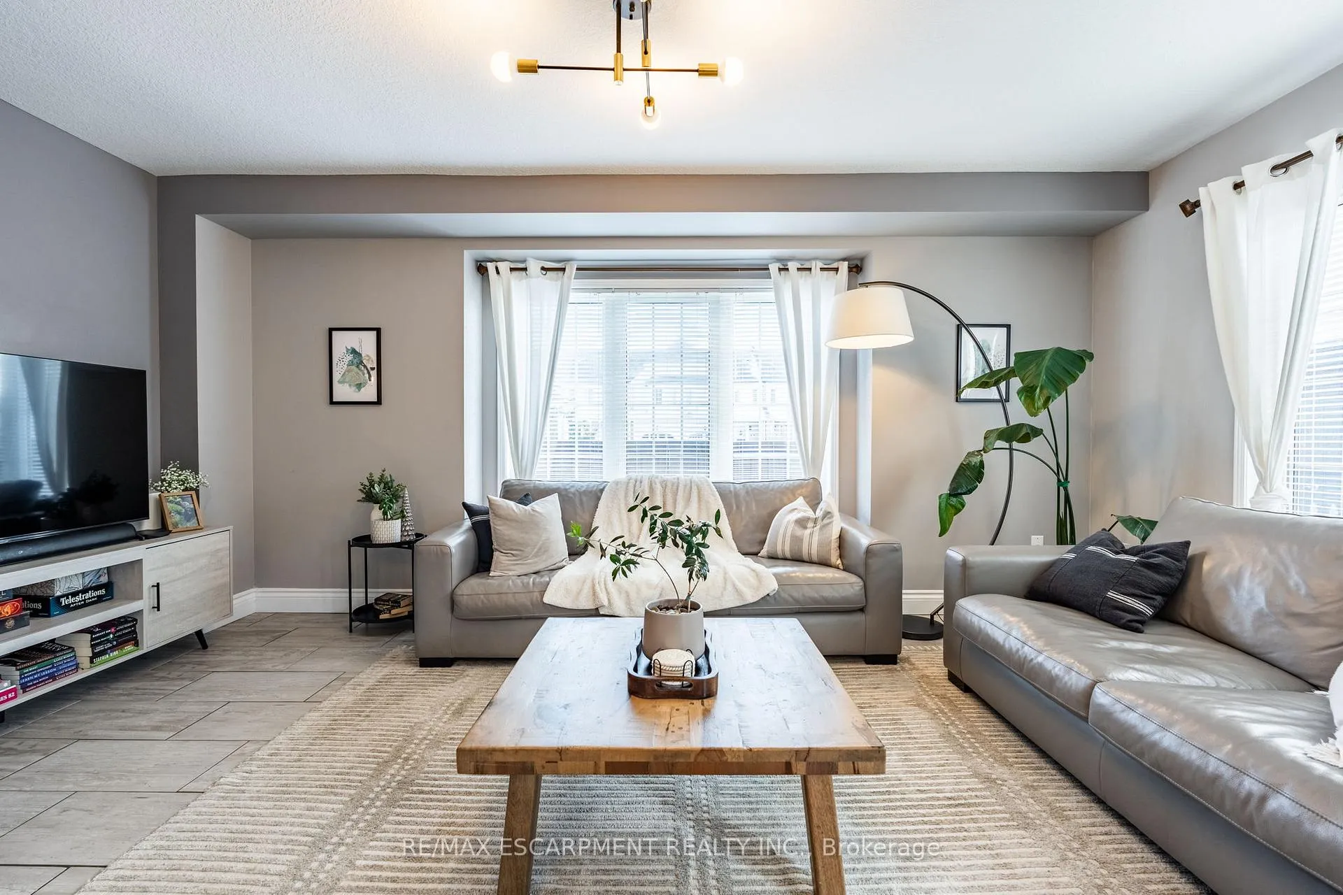Photo 16 of 3 Gowland Drive, Hamilton, Binbrook — HOMEH