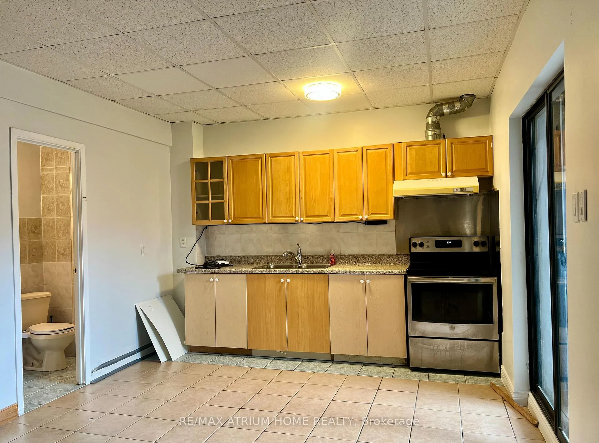 Photo 1 of Unit Bsmt, 127 Buchanan Drive, Markham, Unionville — HOMEH