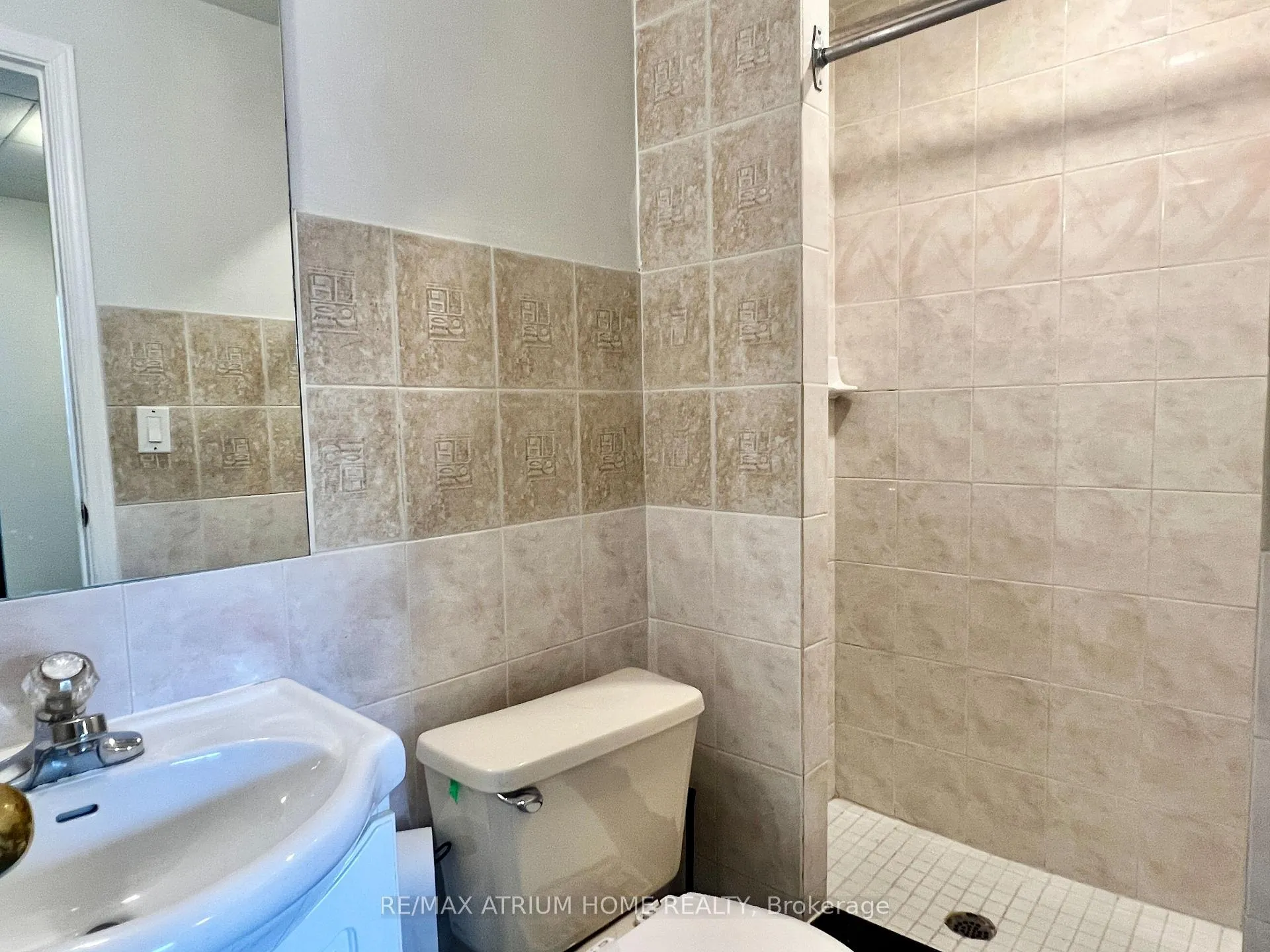 Photo 11 of Unit Bsmt, 127 Buchanan Drive, Markham, Unionville — HOMEH