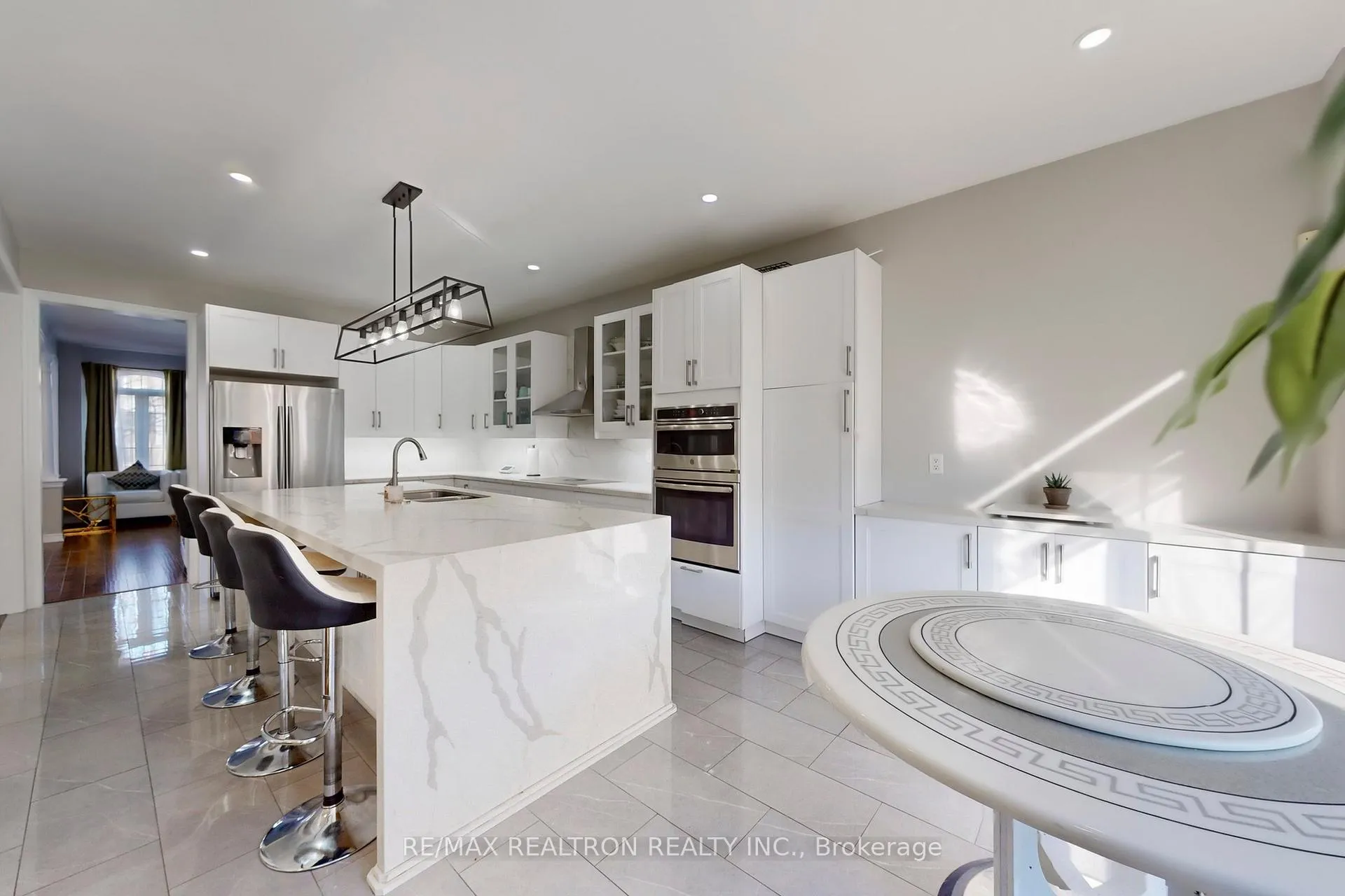 Photo 18 of 145 Stonechurch Crescent, Markham, Box Grove — HOMEH