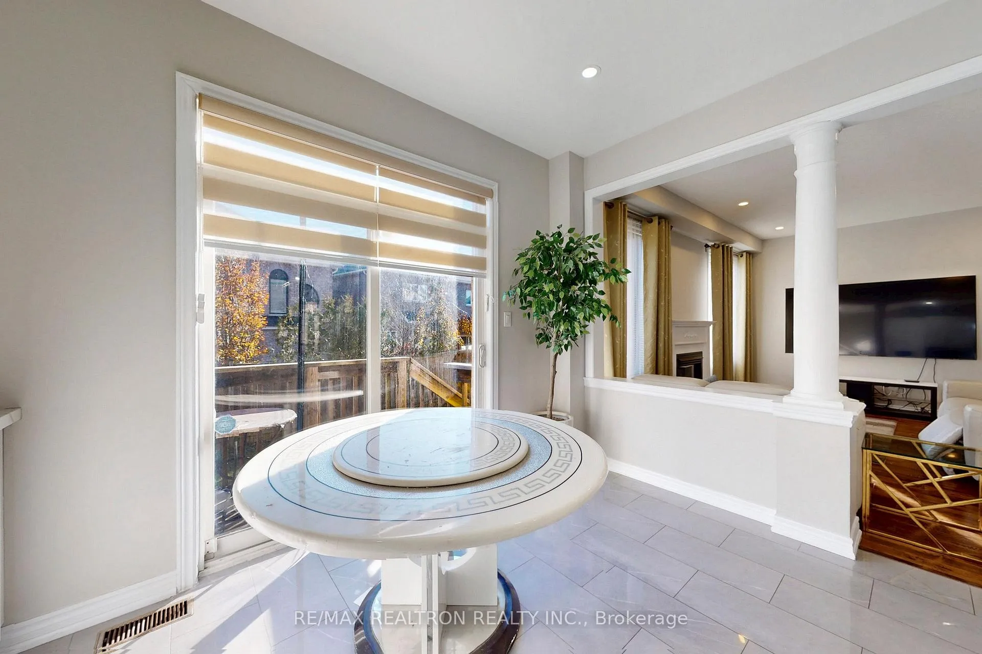 Photo 20 of 145 Stonechurch Crescent, Markham, Box Grove — HOMEH