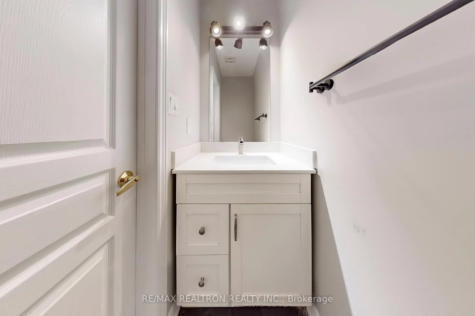 Photo 25 of 145 Stonechurch Crescent, Markham, Box Grove — HOMEH