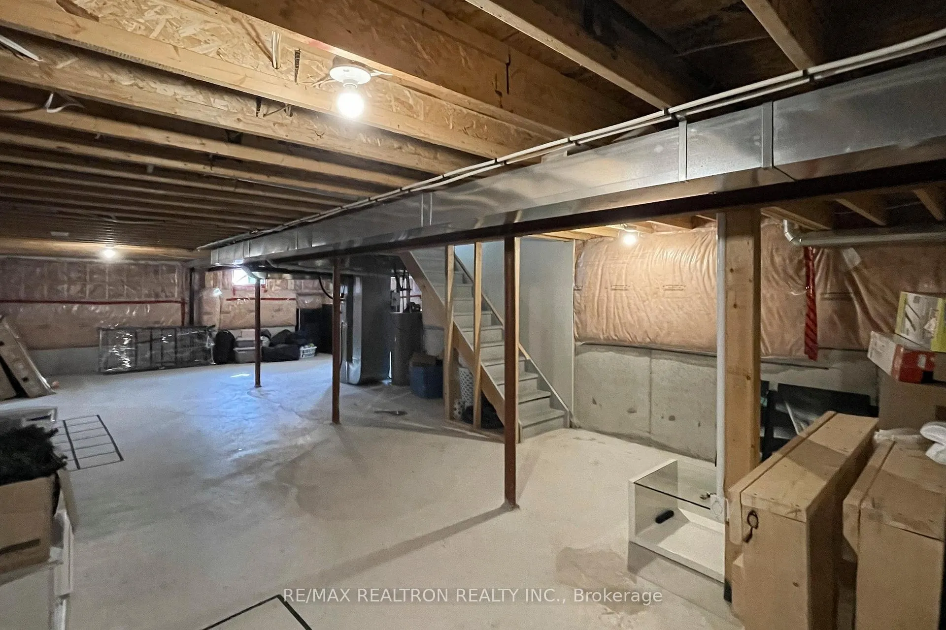 Photo 48 of 145 Stonechurch Crescent, Markham, Box Grove — HOMEH