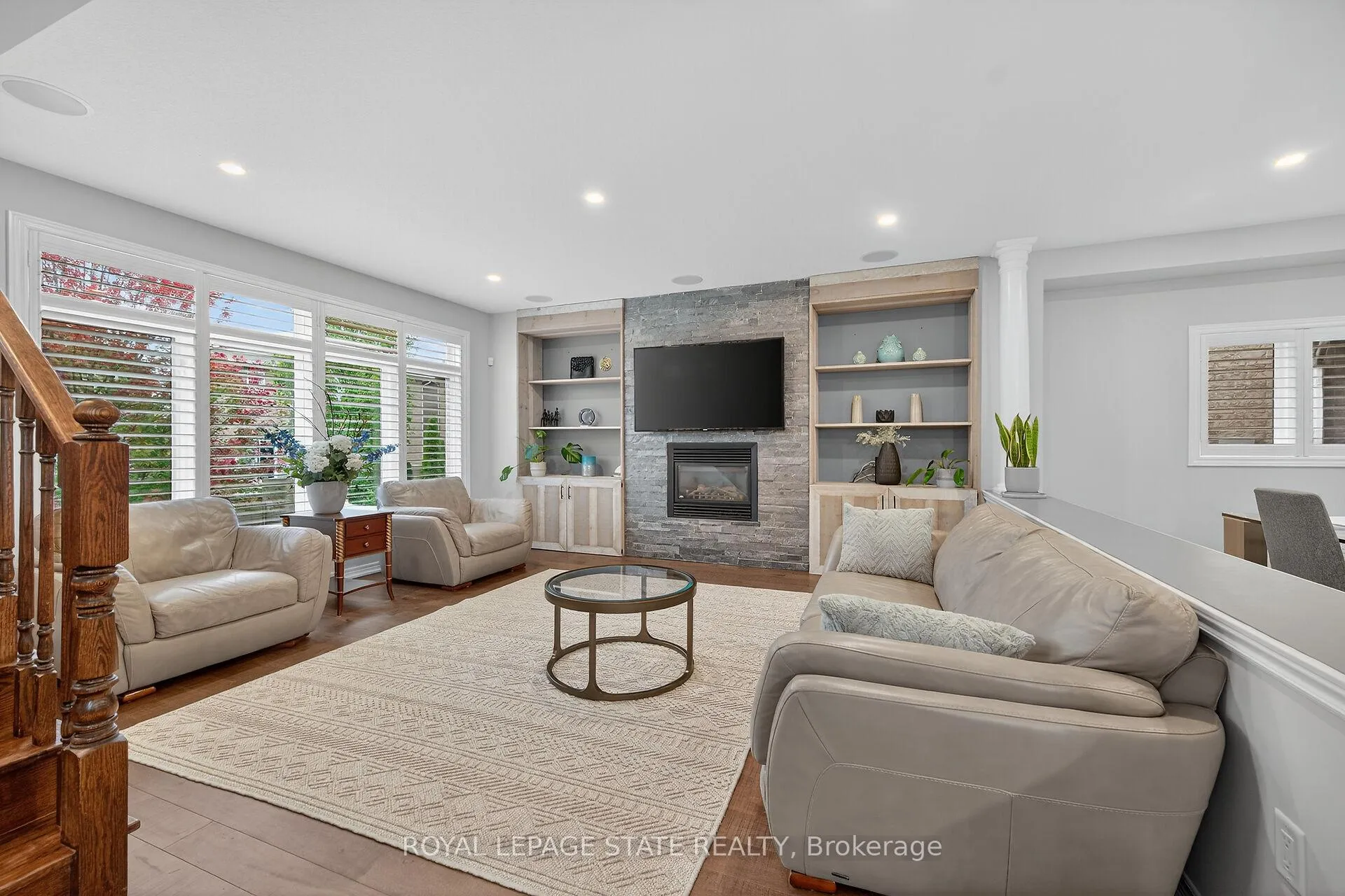 Photo 10 of 181 Springview Drive, Hamilton, Waterdown — HOMEH