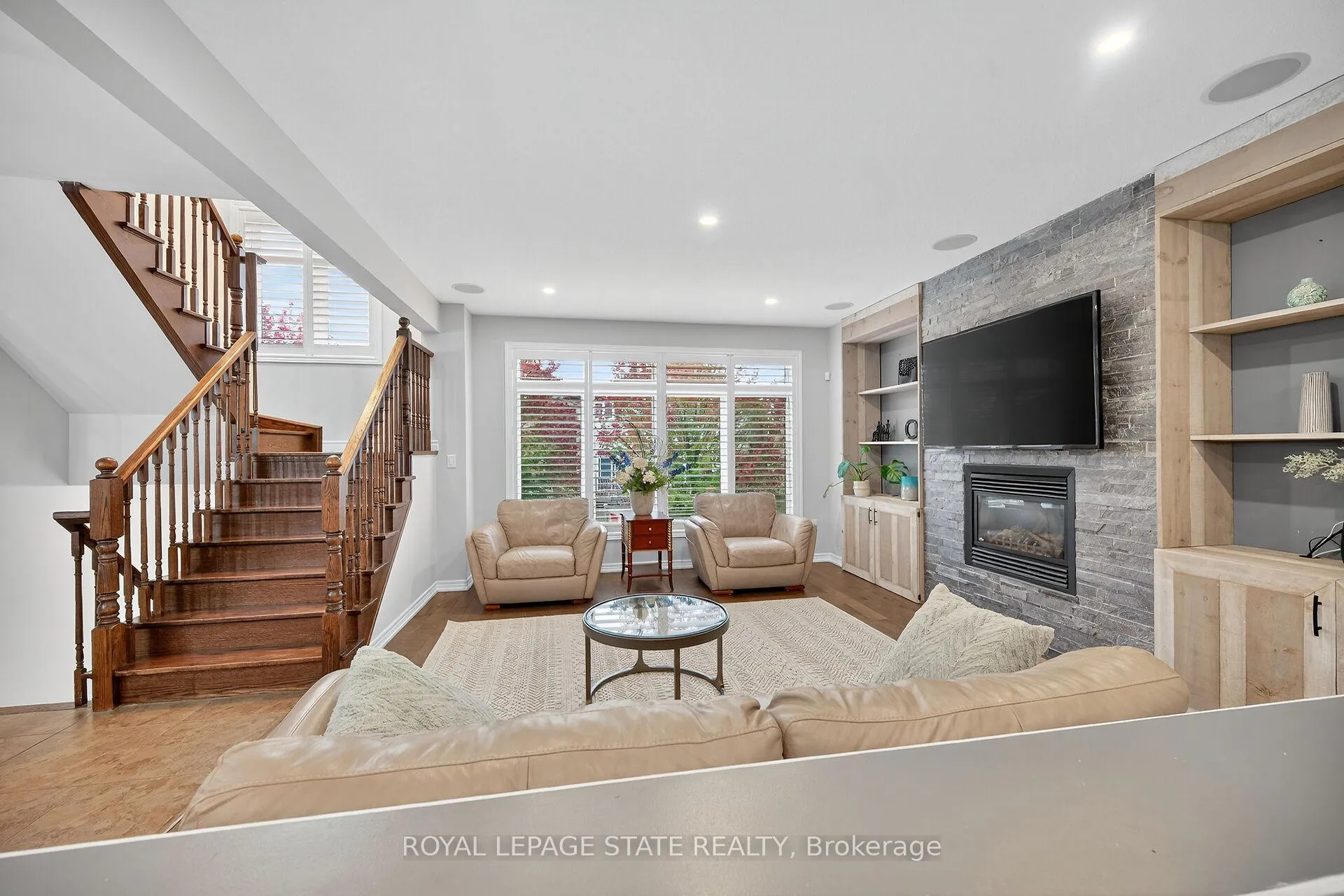 Photo 11 of 181 Springview Drive, Hamilton, Waterdown — HOMEH