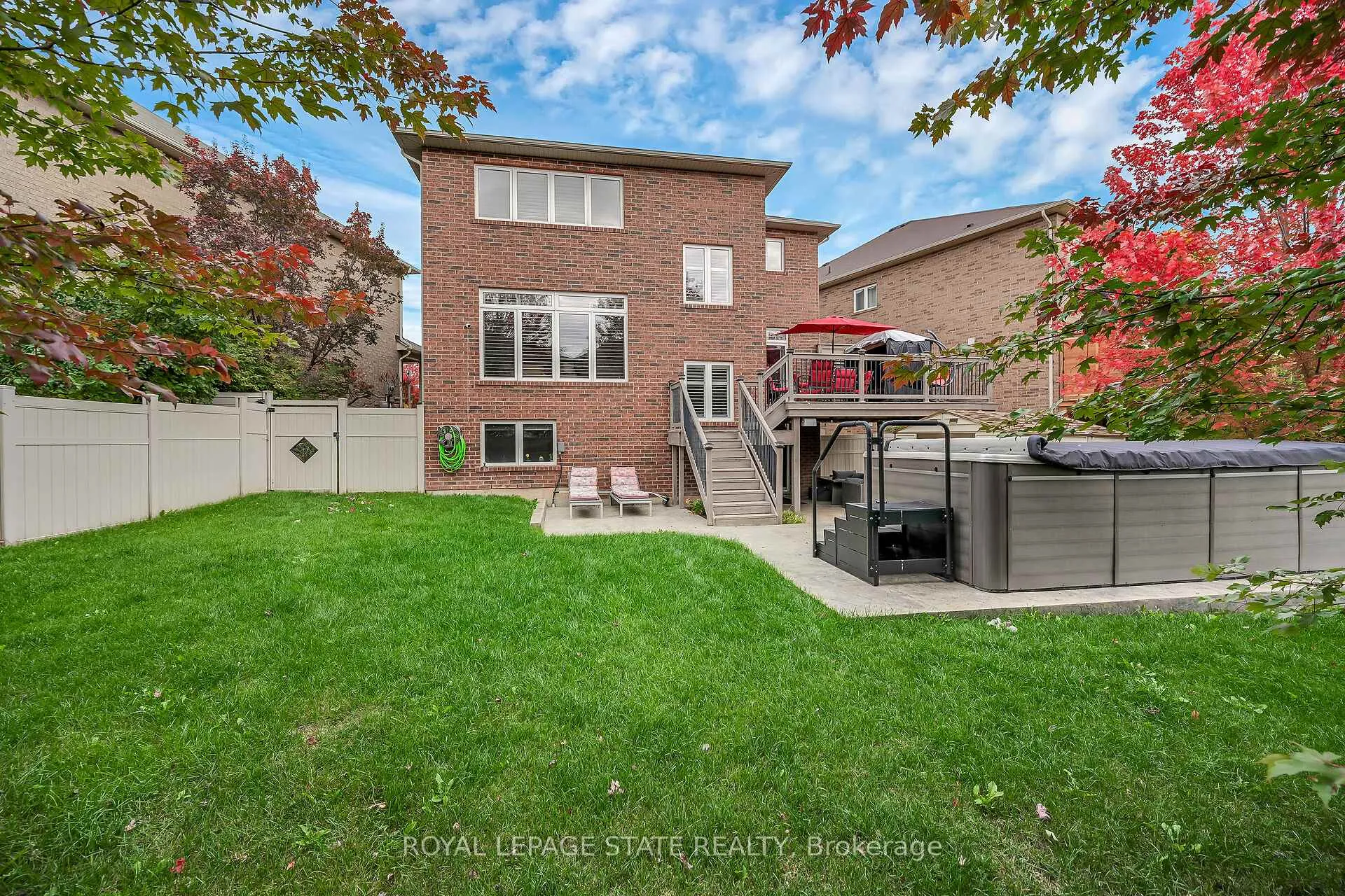 Photo 29 of 181 Springview Drive, Hamilton, Waterdown — HOMEH