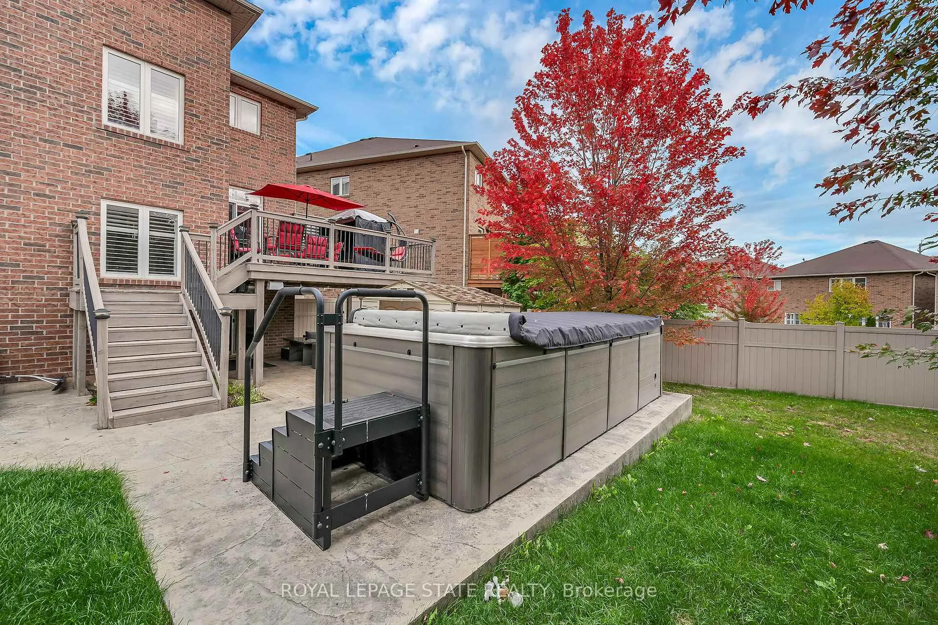 Photo 30 of 181 Springview Drive, Hamilton, Waterdown — HOMEH
