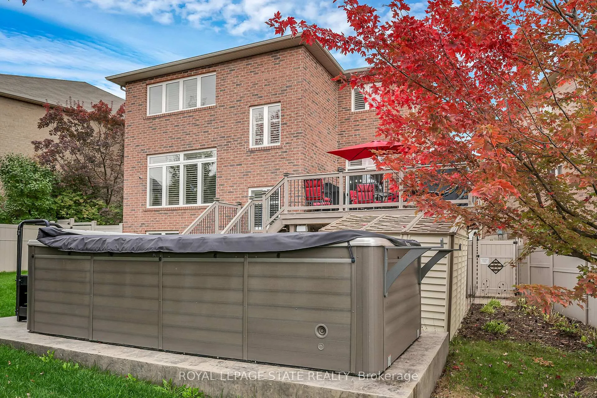 Photo 33 of 181 Springview Drive, Hamilton, Waterdown — HOMEH