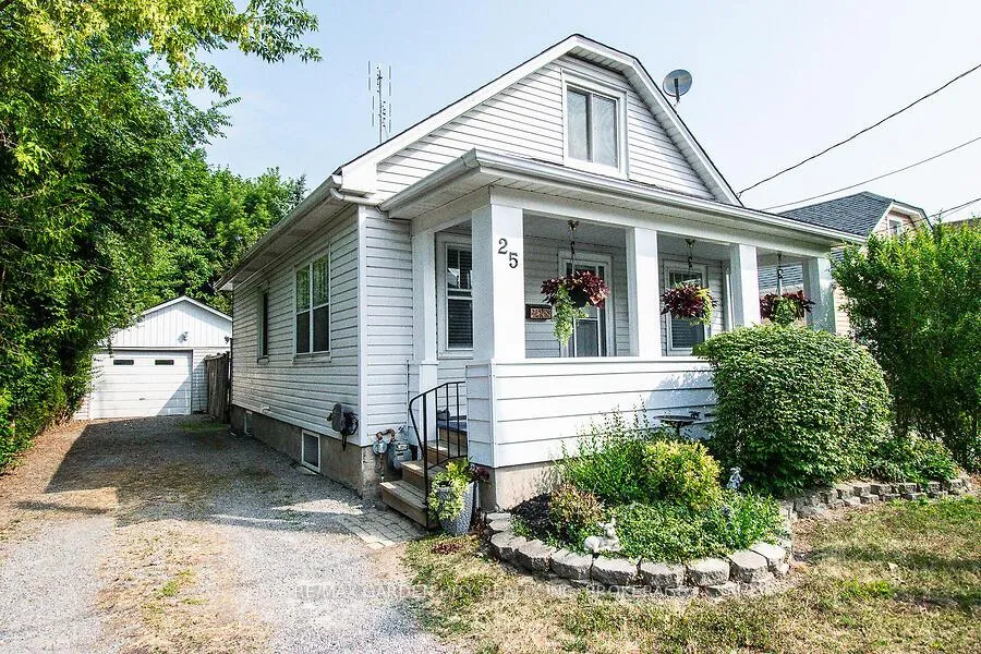 Front of 25 Garnet Street
