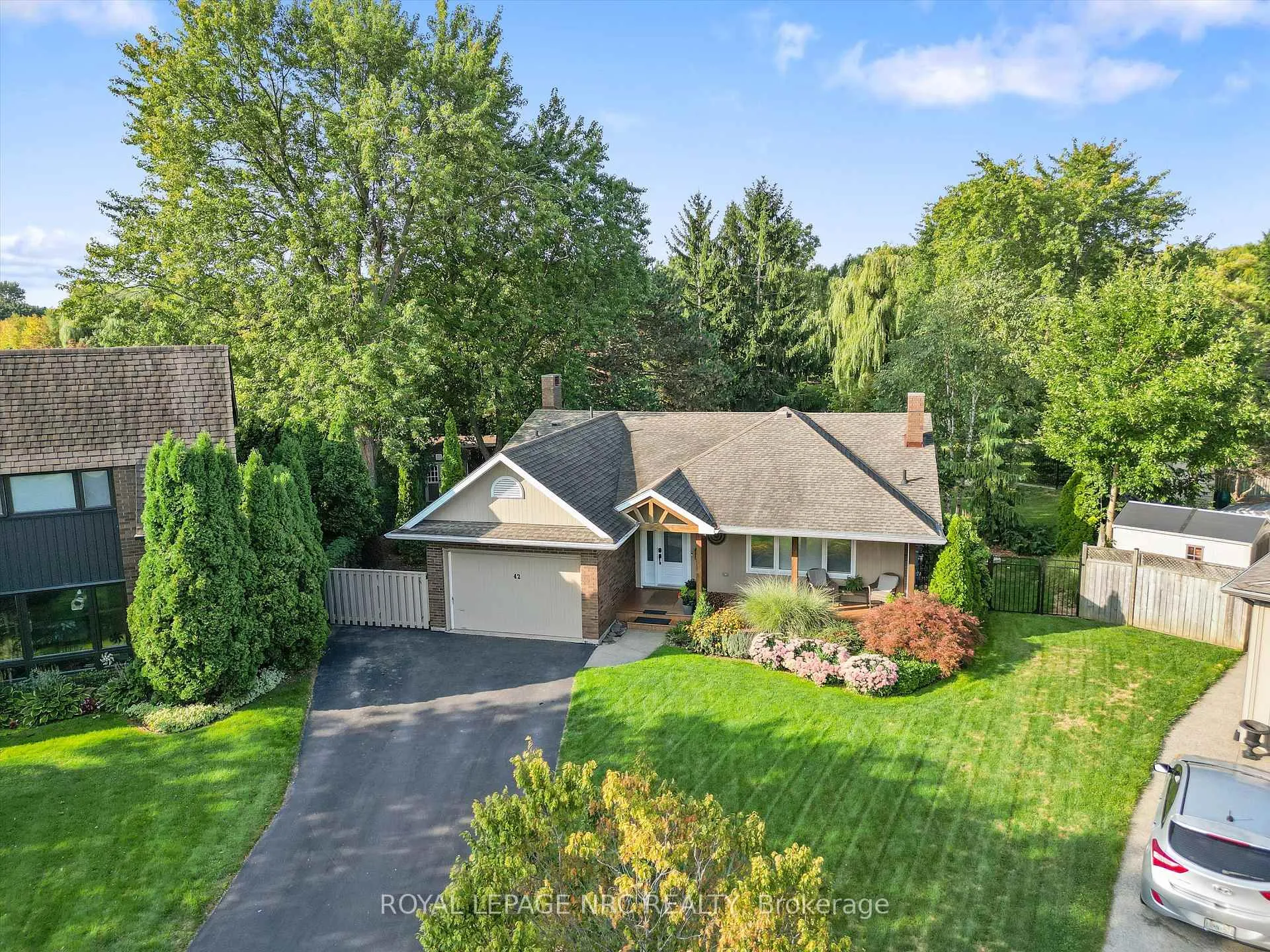 Photo 1 of 42 The Cedars, St. Catharines, Vine/Linwell — HOMEH