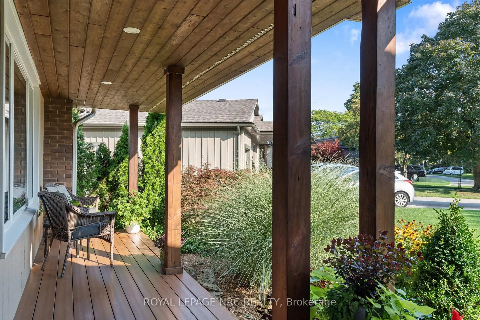 Photo 6 of 42 The Cedars, St. Catharines, Vine/Linwell — HOMEH