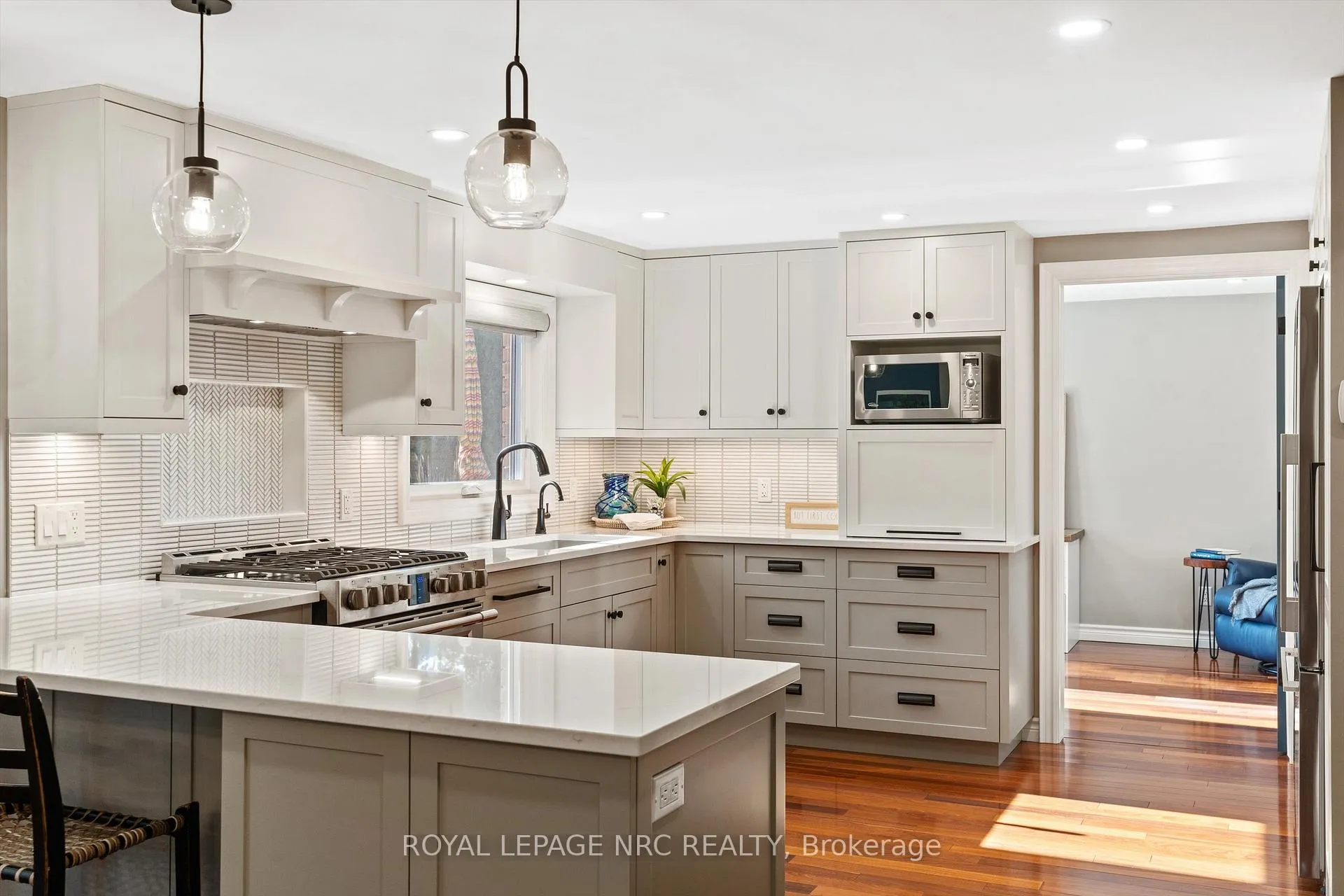 Photo 10 of 42 The Cedars, St. Catharines, Vine/Linwell — HOMEH