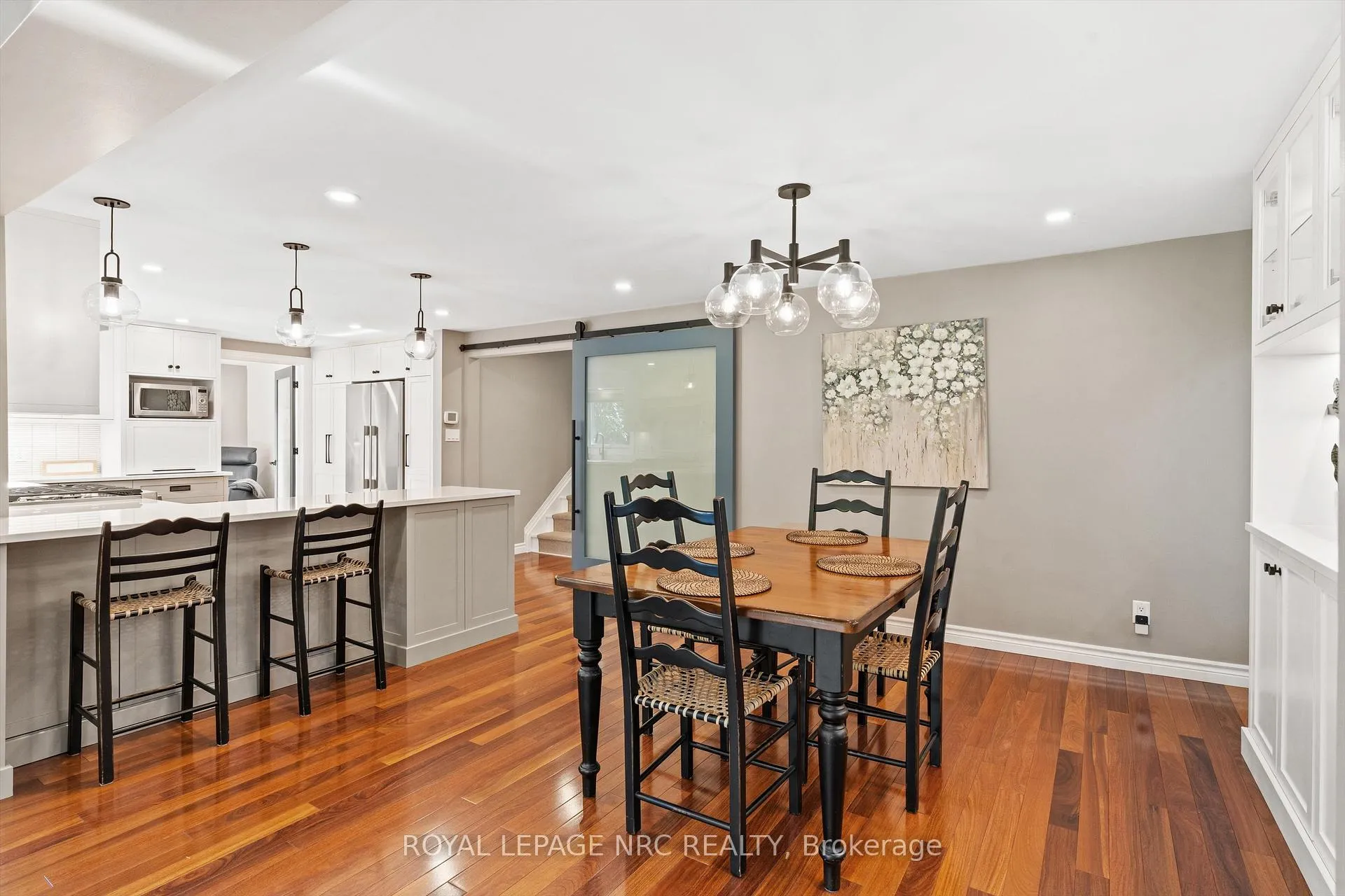 Photo 11 of 42 The Cedars, St. Catharines, Vine/Linwell — HOMEH