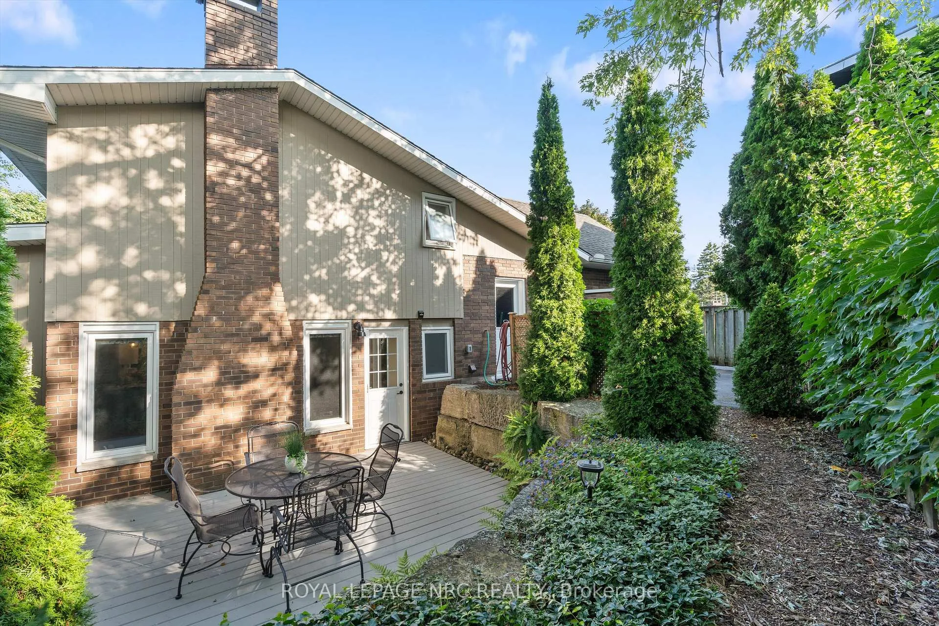 Photo 36 of 42 The Cedars, St. Catharines, Vine/Linwell — HOMEH