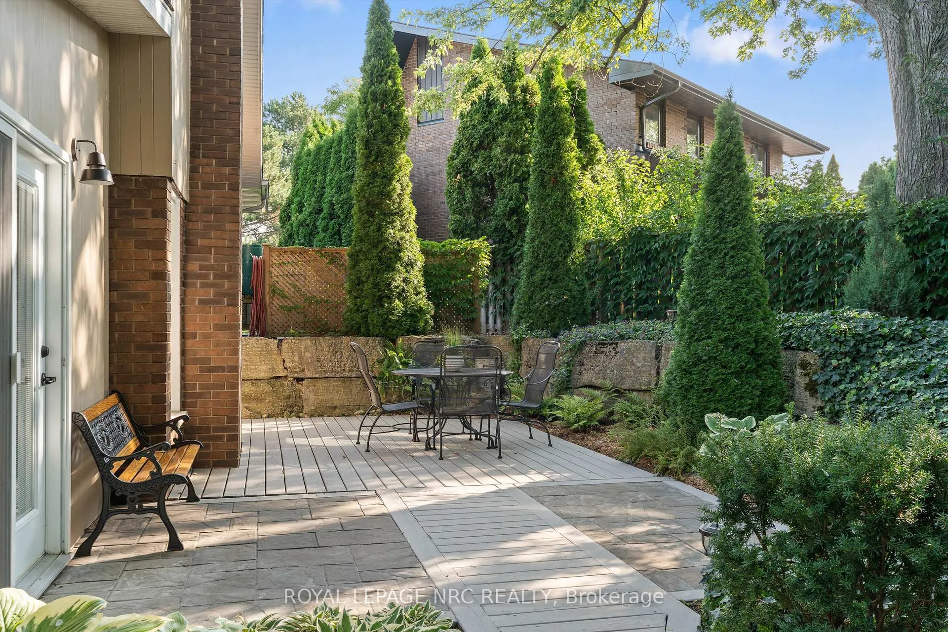 Photo 37 of 42 The Cedars, St. Catharines, Vine/Linwell — HOMEH