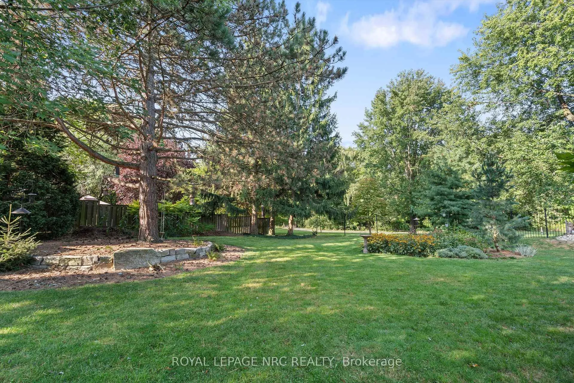 Photo 40 of 42 The Cedars, St. Catharines, Vine/Linwell — HOMEH