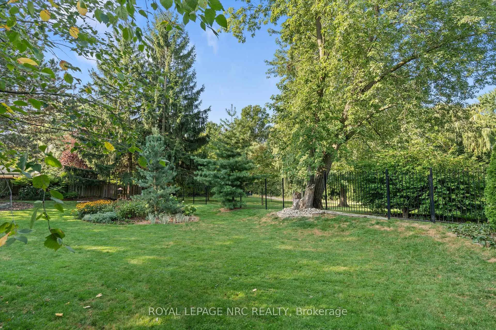 Photo 44 of 42 The Cedars, St. Catharines, Vine/Linwell — HOMEH