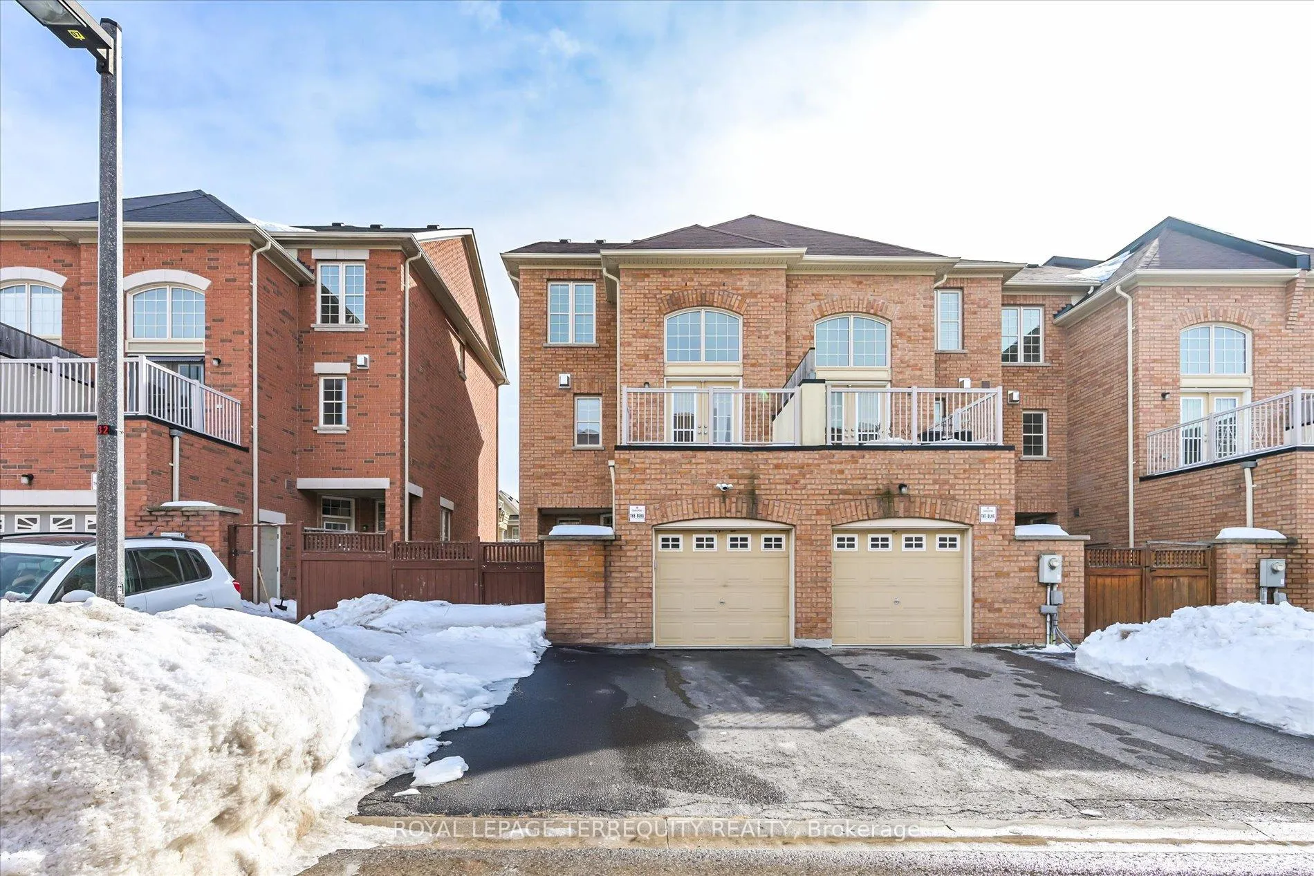 Photo 2 of 34 Tufo Avenue, Markham, Victoria Square — HOMEH