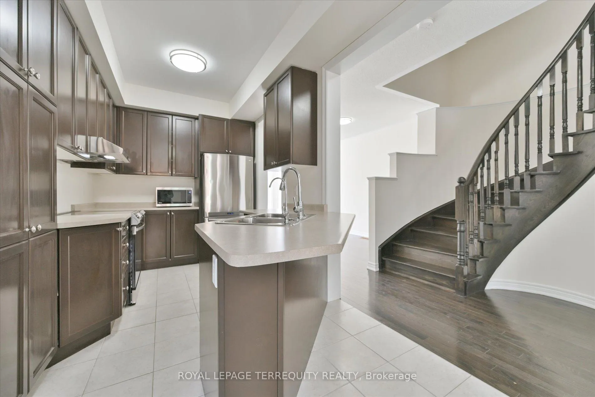 Photo 9 of 34 Tufo Avenue, Markham, Victoria Square — HOMEH