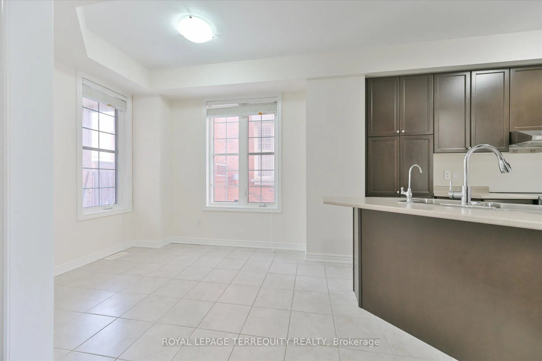 Photo 12 of 34 Tufo Avenue, Markham, Victoria Square — HOMEH