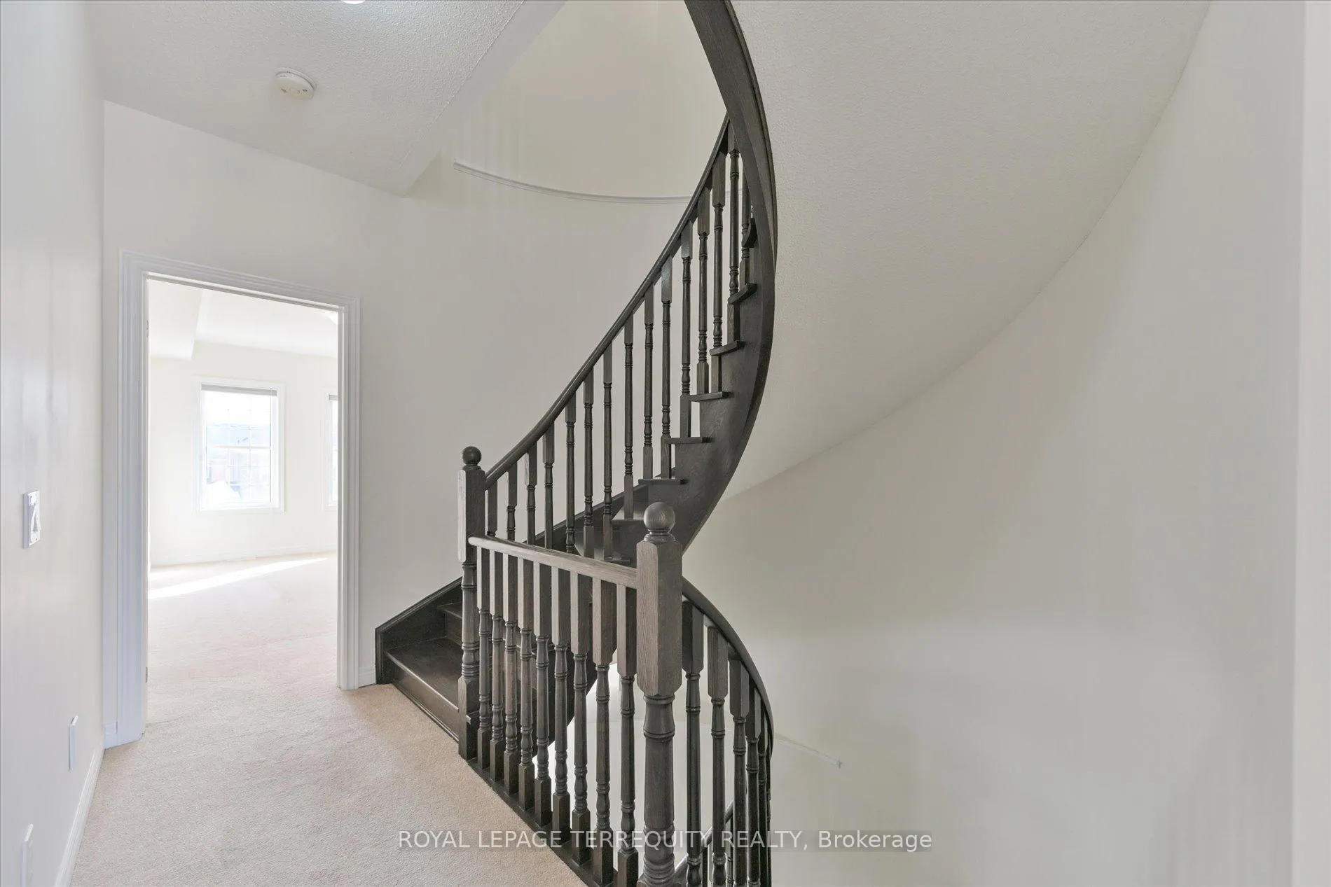 Photo 19 of 34 Tufo Avenue, Markham, Victoria Square — HOMEH
