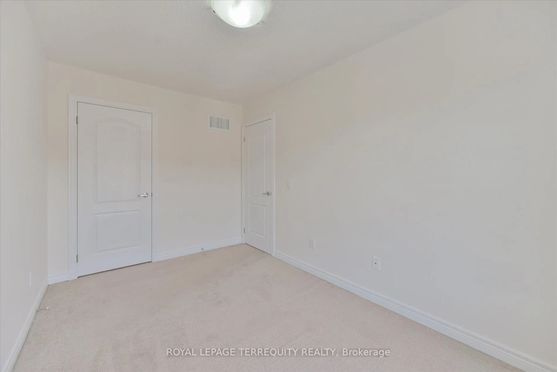 Photo 31 of 34 Tufo Avenue, Markham, Victoria Square — HOMEH