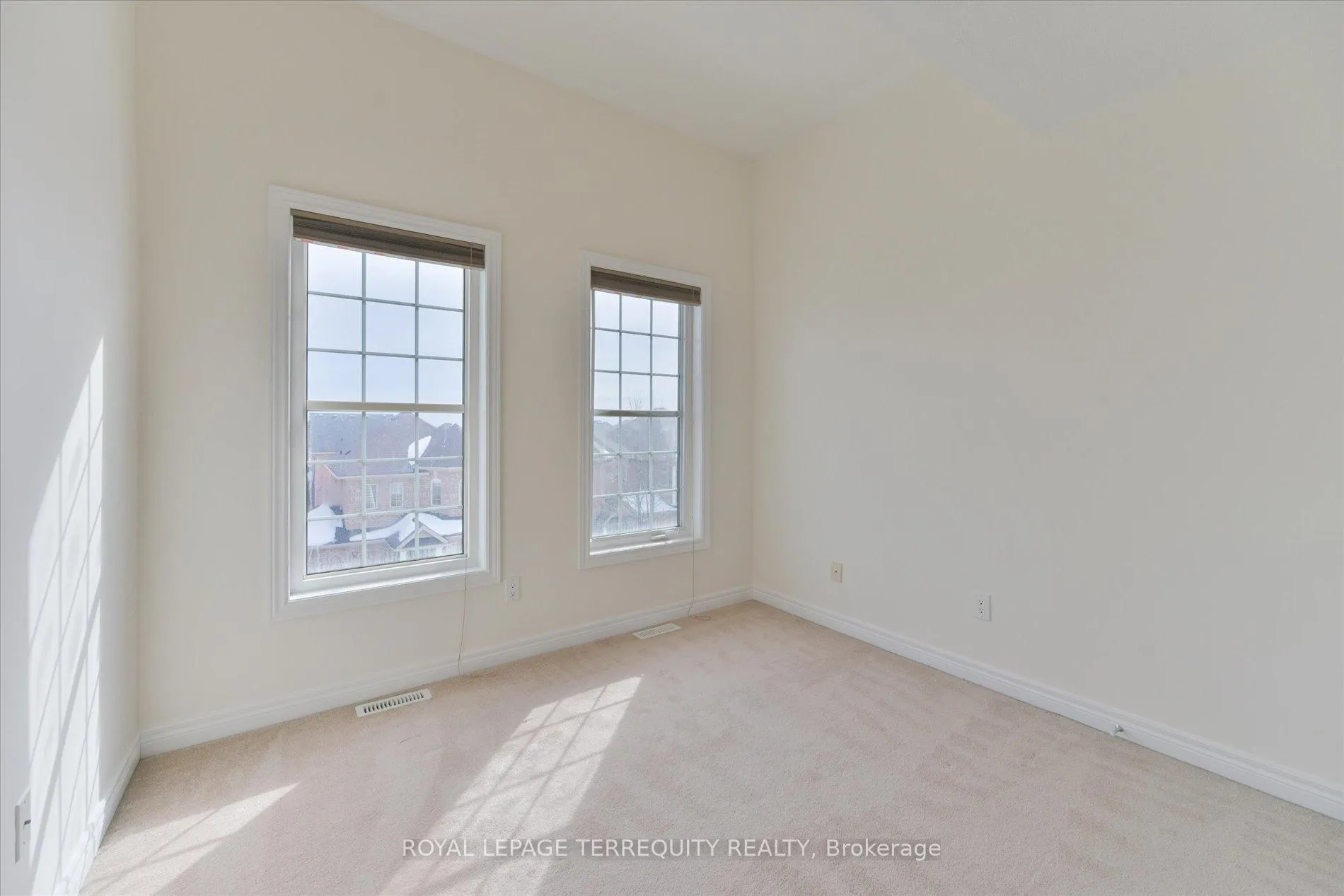 Photo 34 of 34 Tufo Avenue, Markham, Victoria Square — HOMEH