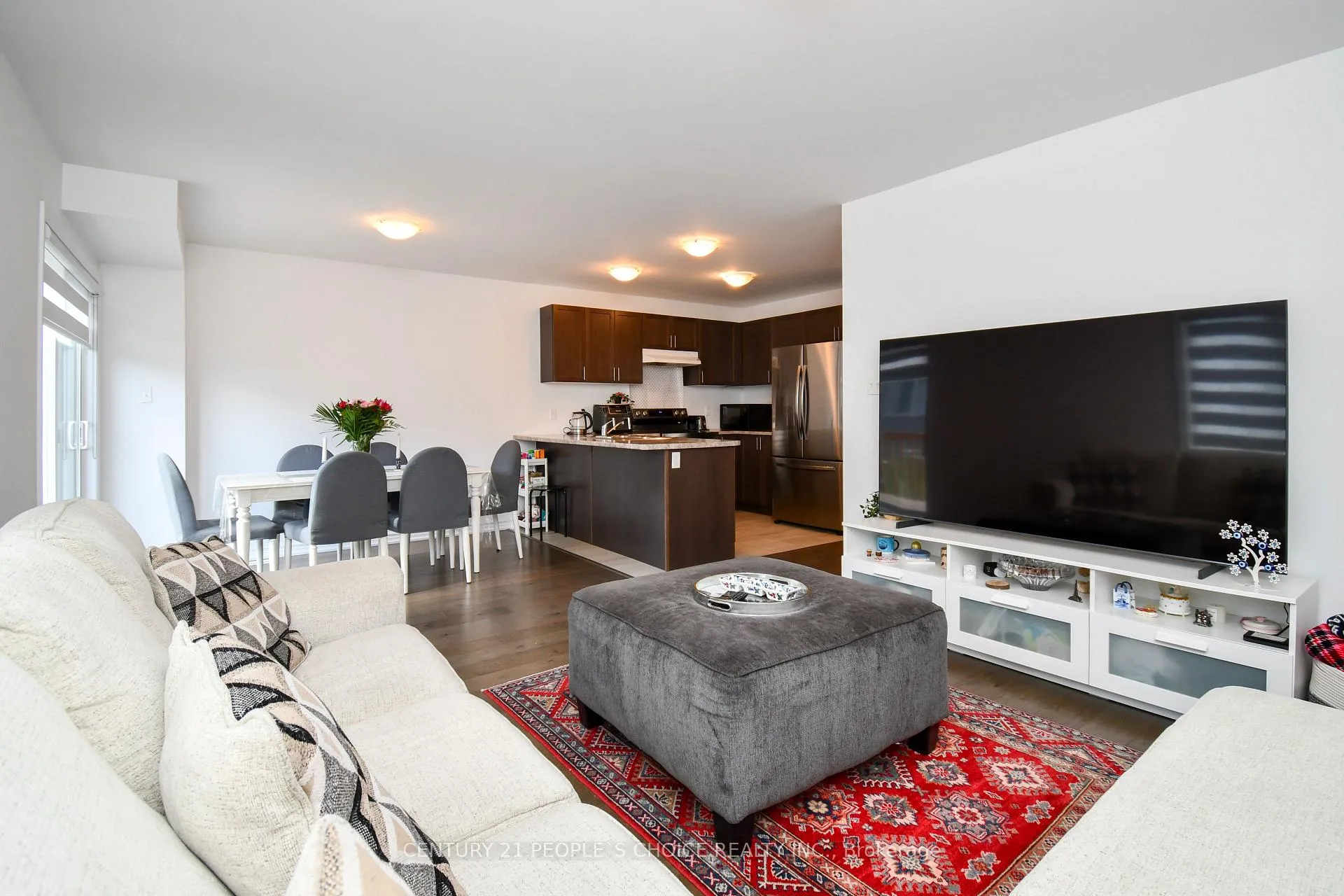 Photo 8 of 114 Mabern Street, Barrie, Rural Barrie Southwest — HOMEH