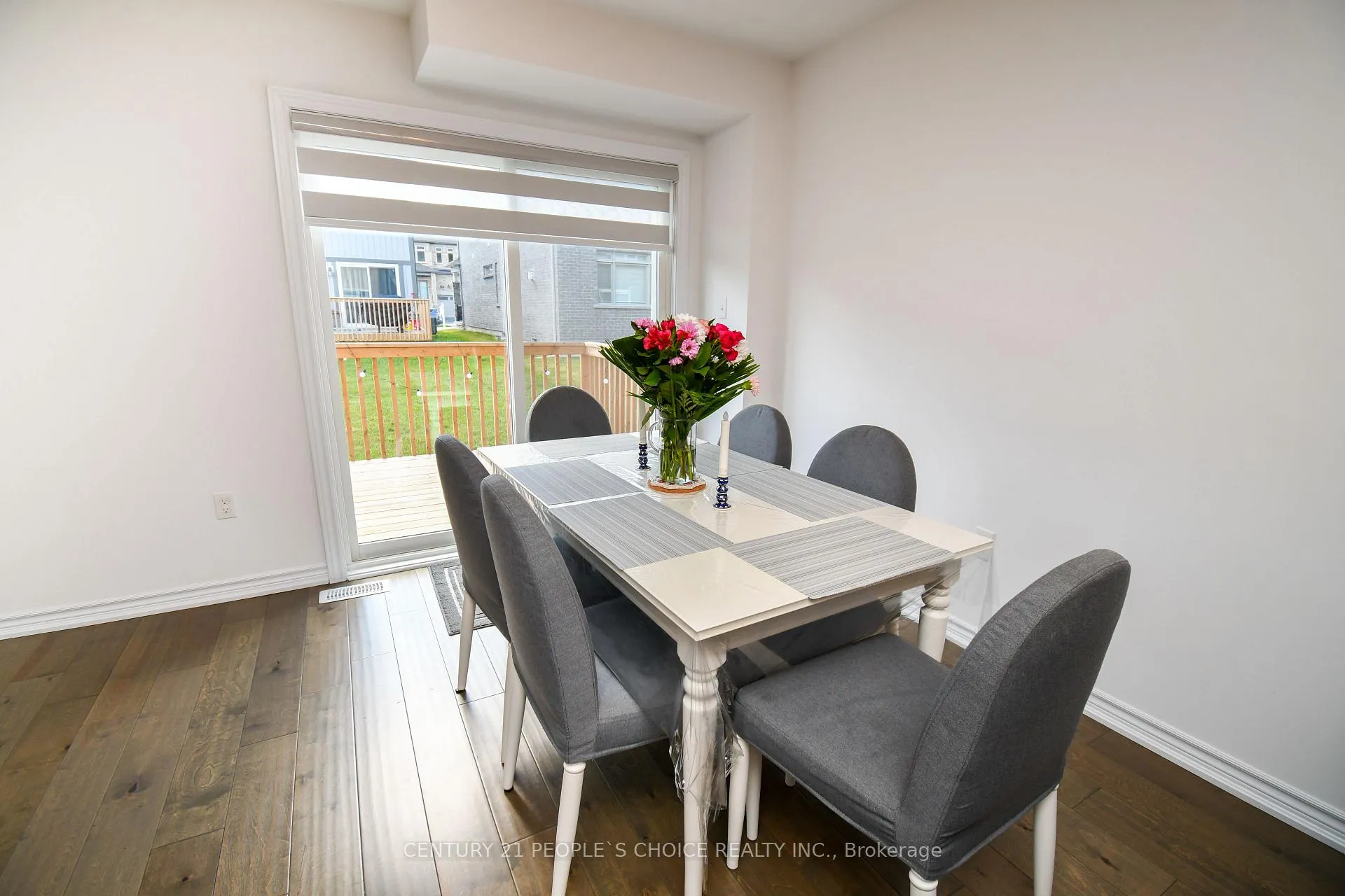 Photo 9 of 114 Mabern Street, Barrie, Rural Barrie Southwest — HOMEH