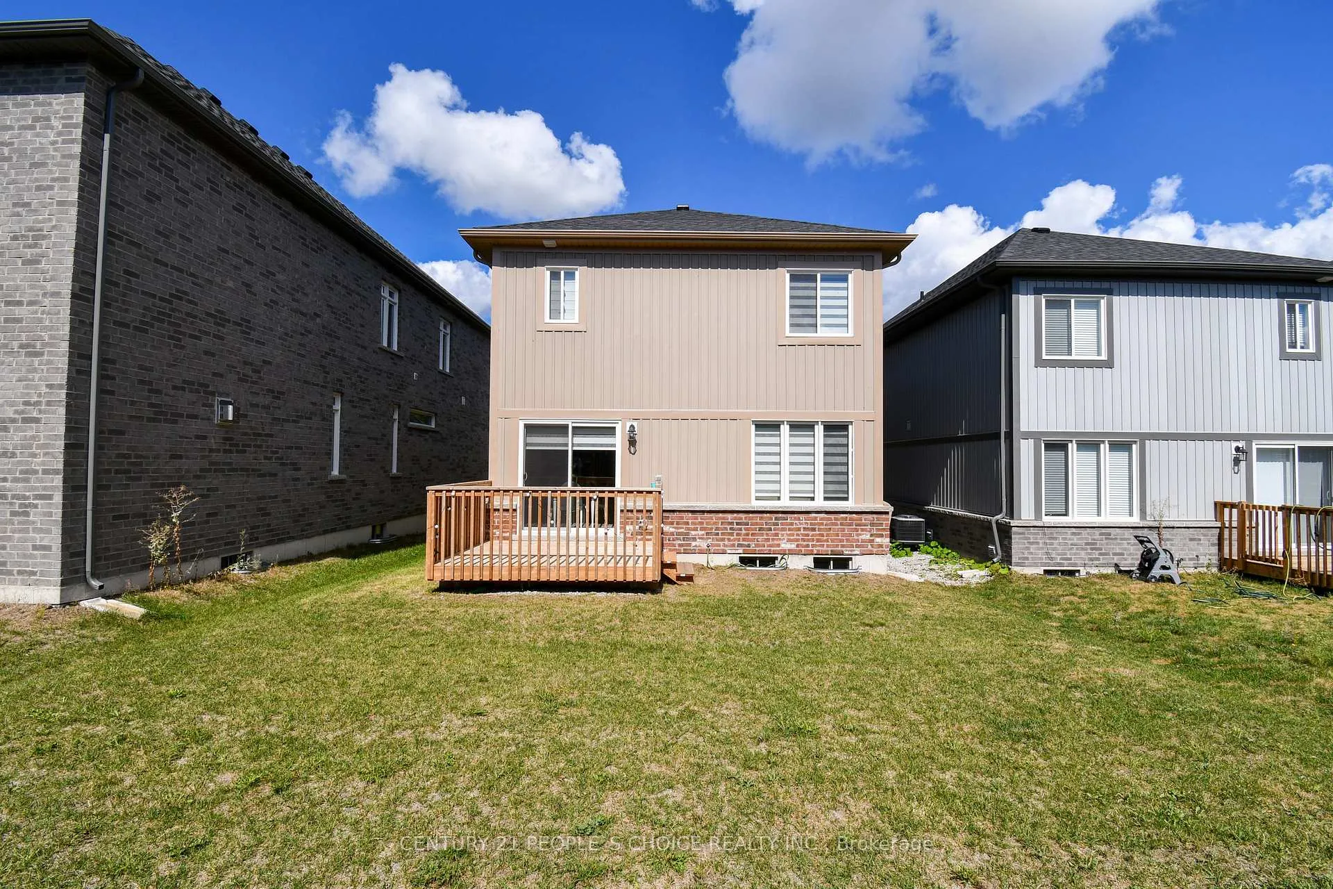 Photo 30 of 114 Mabern Street, Barrie, Rural Barrie Southwest — HOMEH