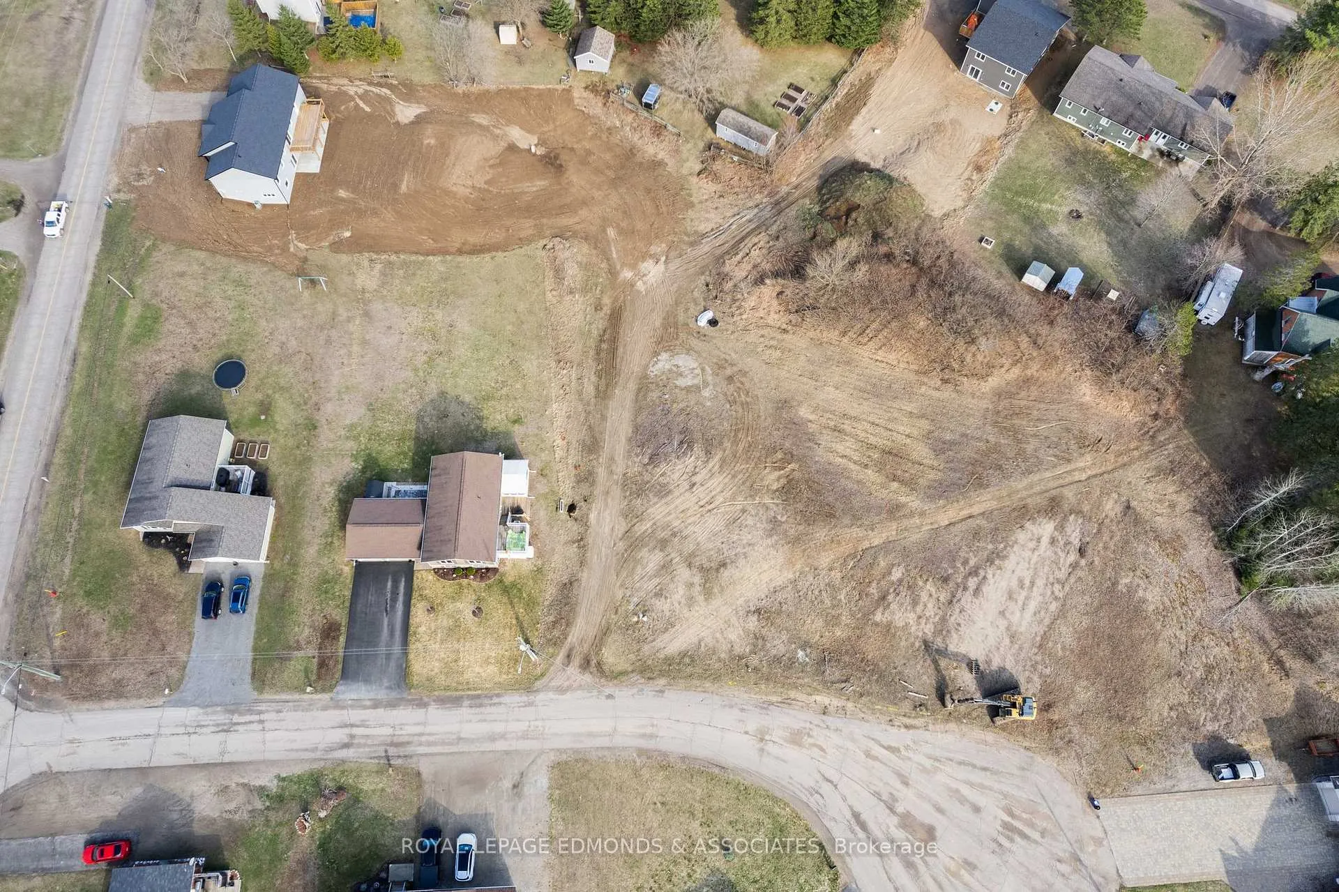 Photo 8 of 5 Mapleview Court, Whitewater Region, Beachburg — HOMEH