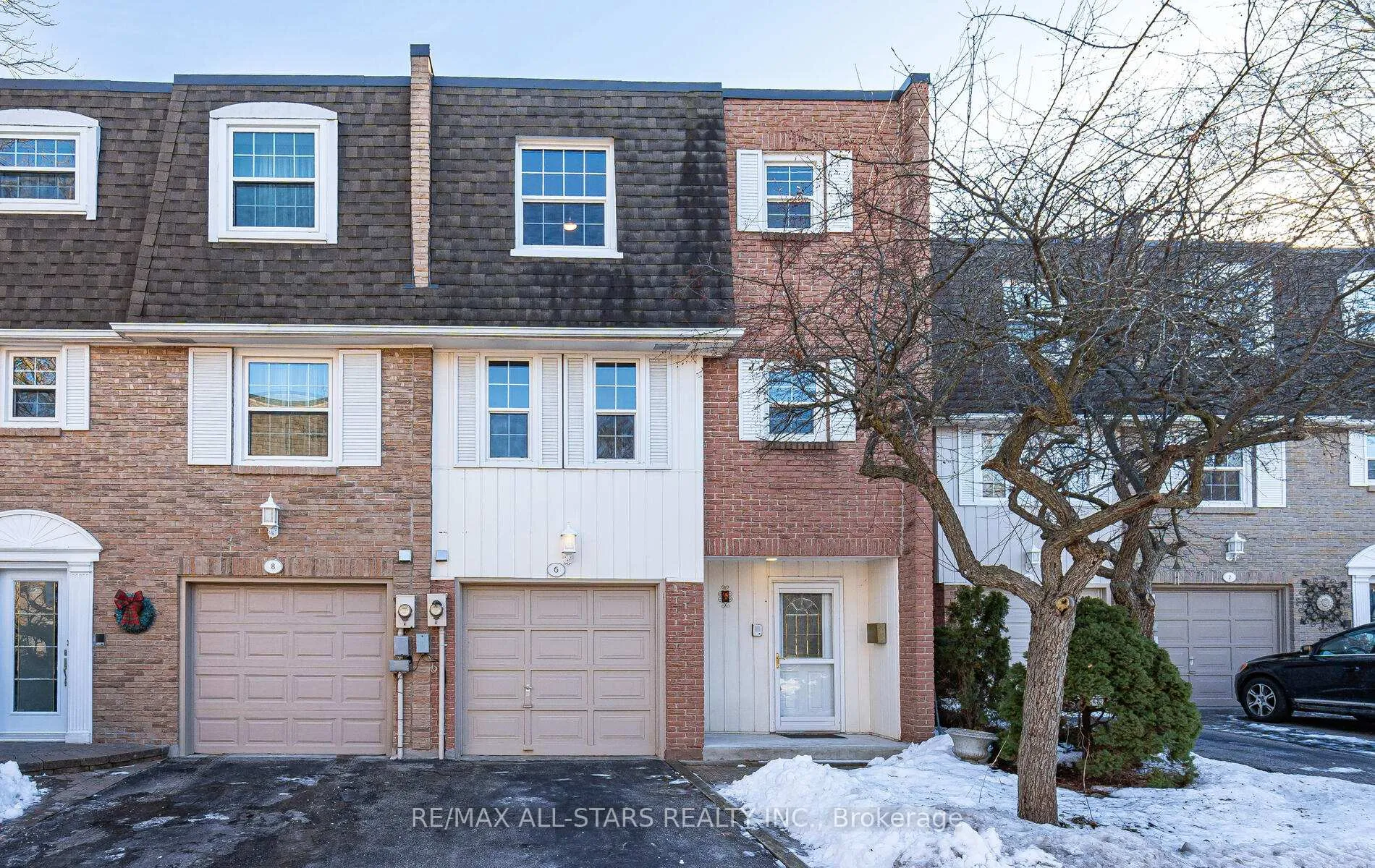 Front of 6 Hepworth Way