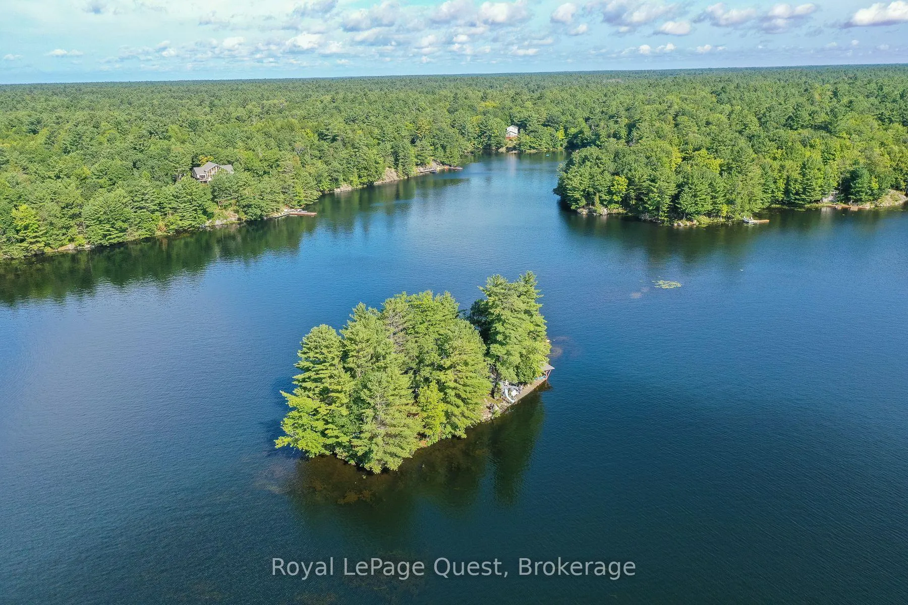 Photo 3 of 1 Island 4SR, Gravenhurst, Wood (Gravenhurst) — HOMEH