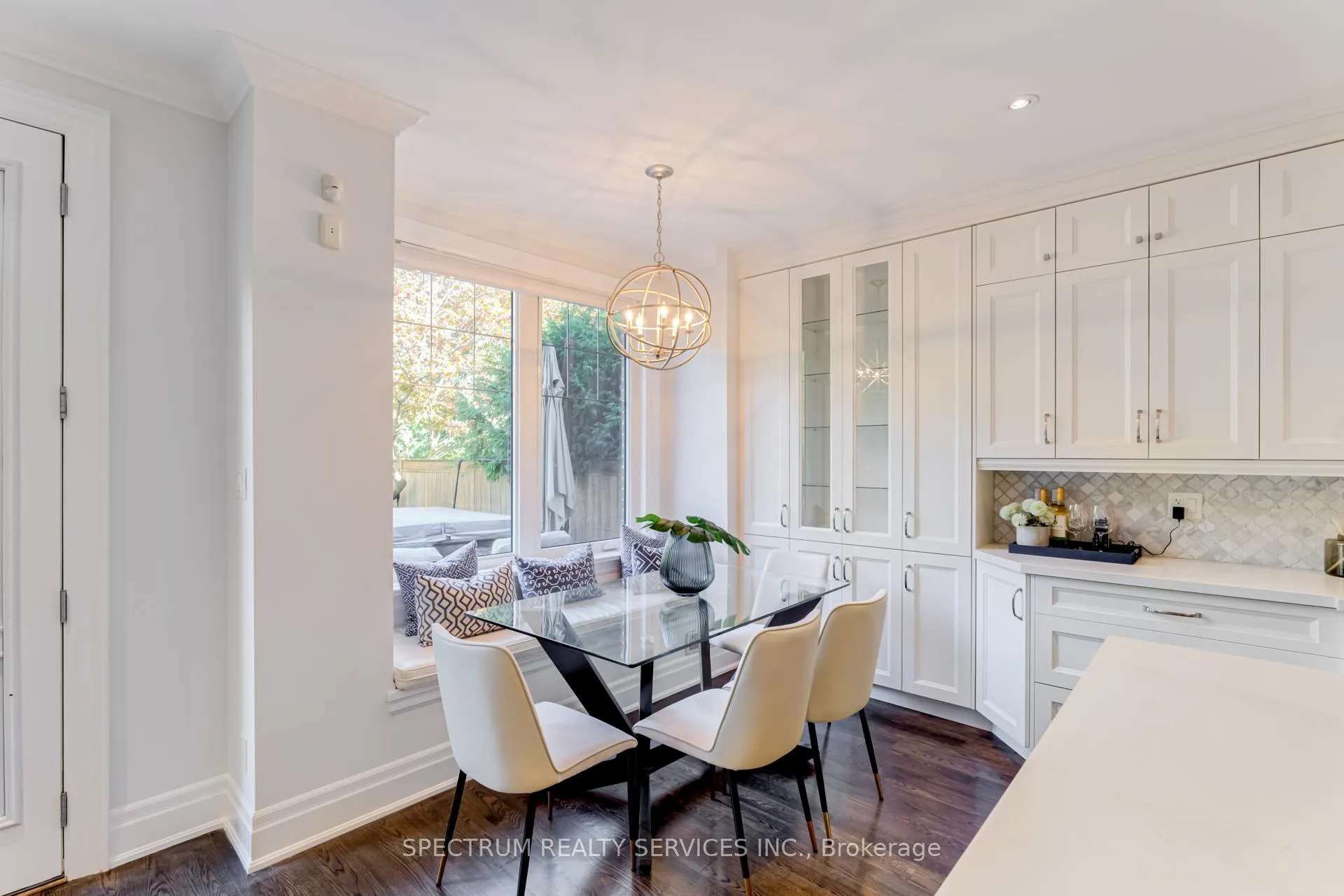 Photo 13 of 16 Donlea Drive, Toronto, Leaside — HOMEH