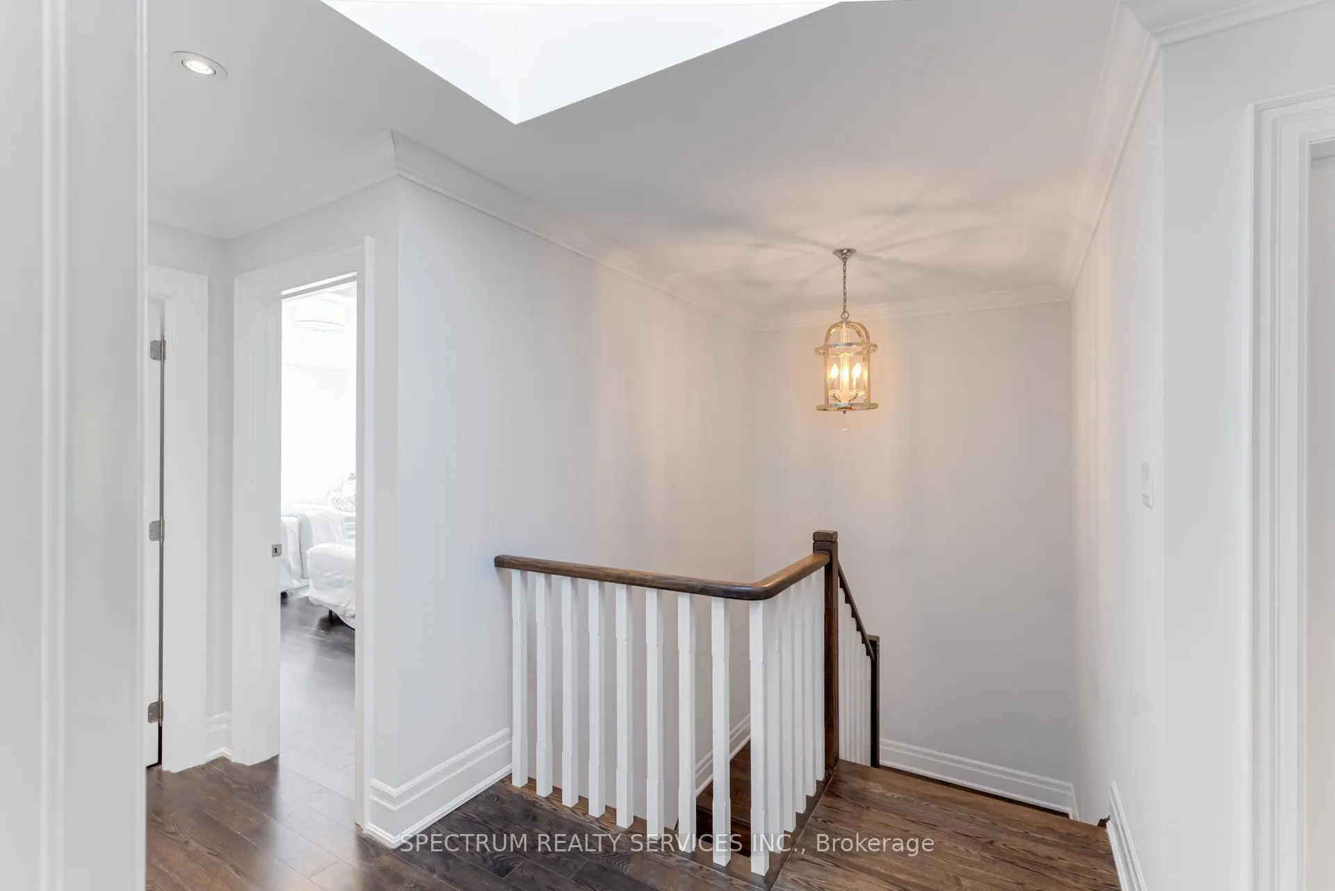 Photo 15 of 16 Donlea Drive, Toronto, Leaside — HOMEH