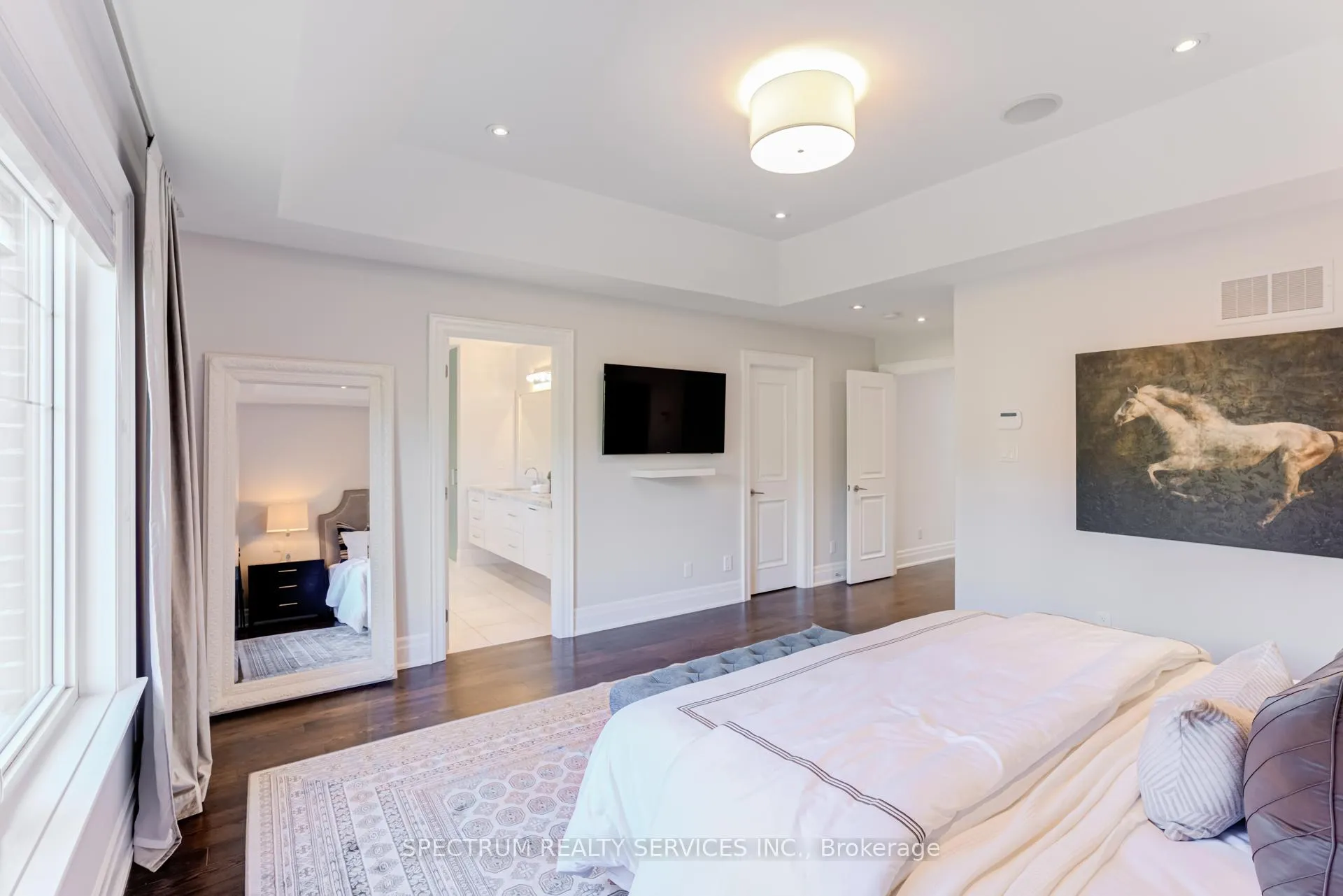 Photo 17 of 16 Donlea Drive, Toronto, Leaside — HOMEH