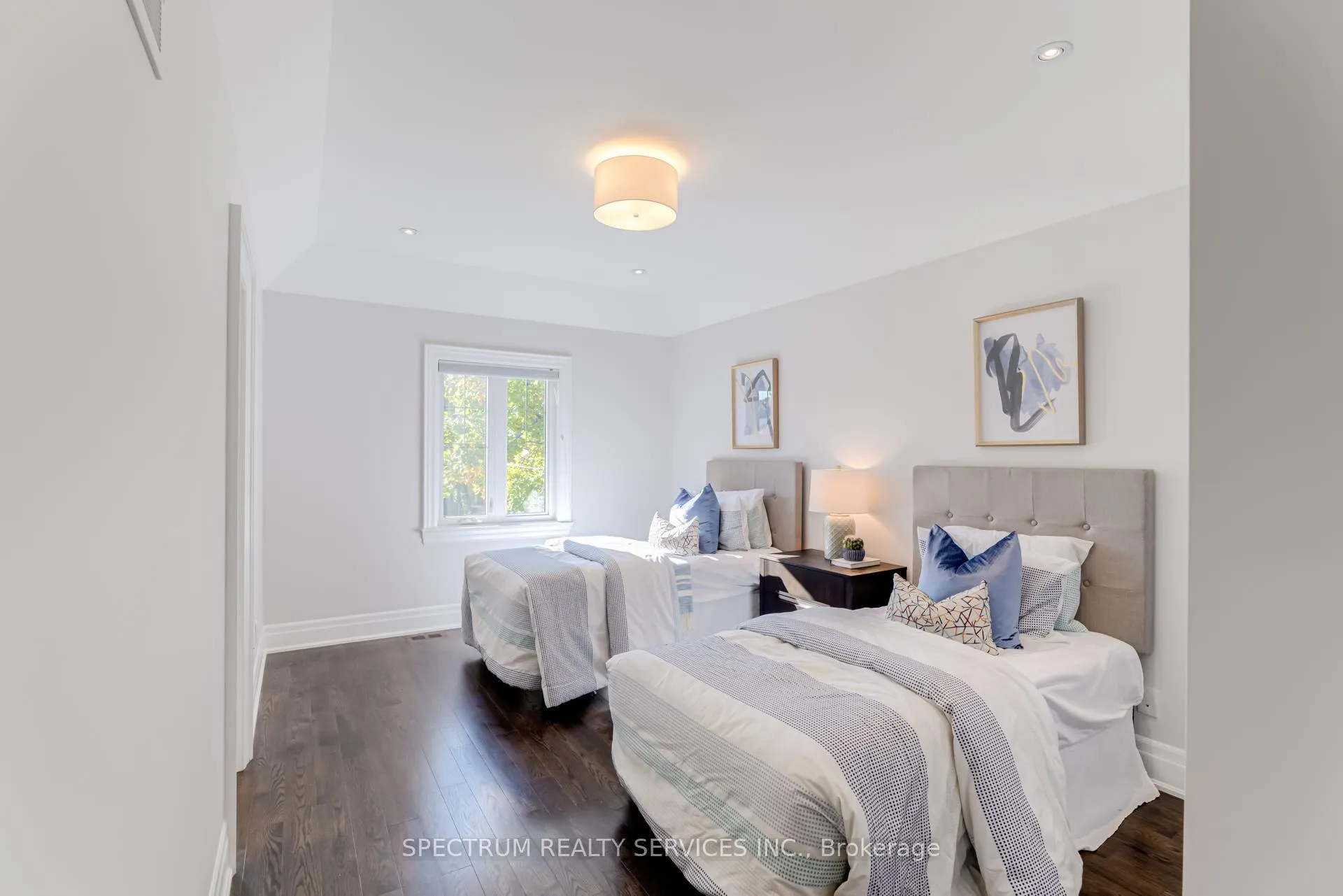 Photo 23 of 16 Donlea Drive, Toronto, Leaside — HOMEH