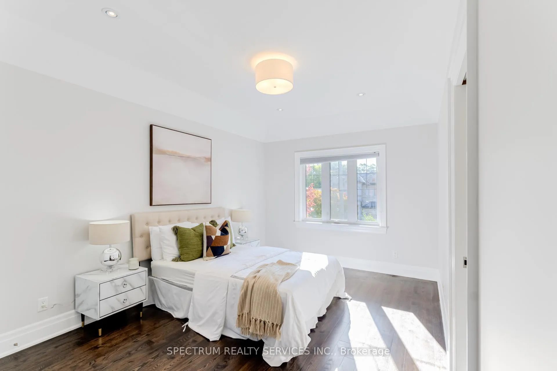 Photo 26 of 16 Donlea Drive, Toronto, Leaside — HOMEH