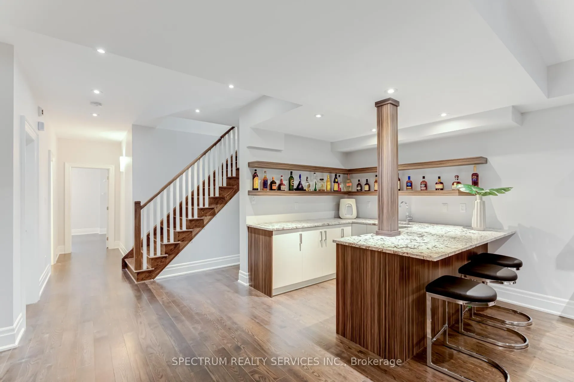 Photo 31 of 16 Donlea Drive, Toronto, Leaside — HOMEH