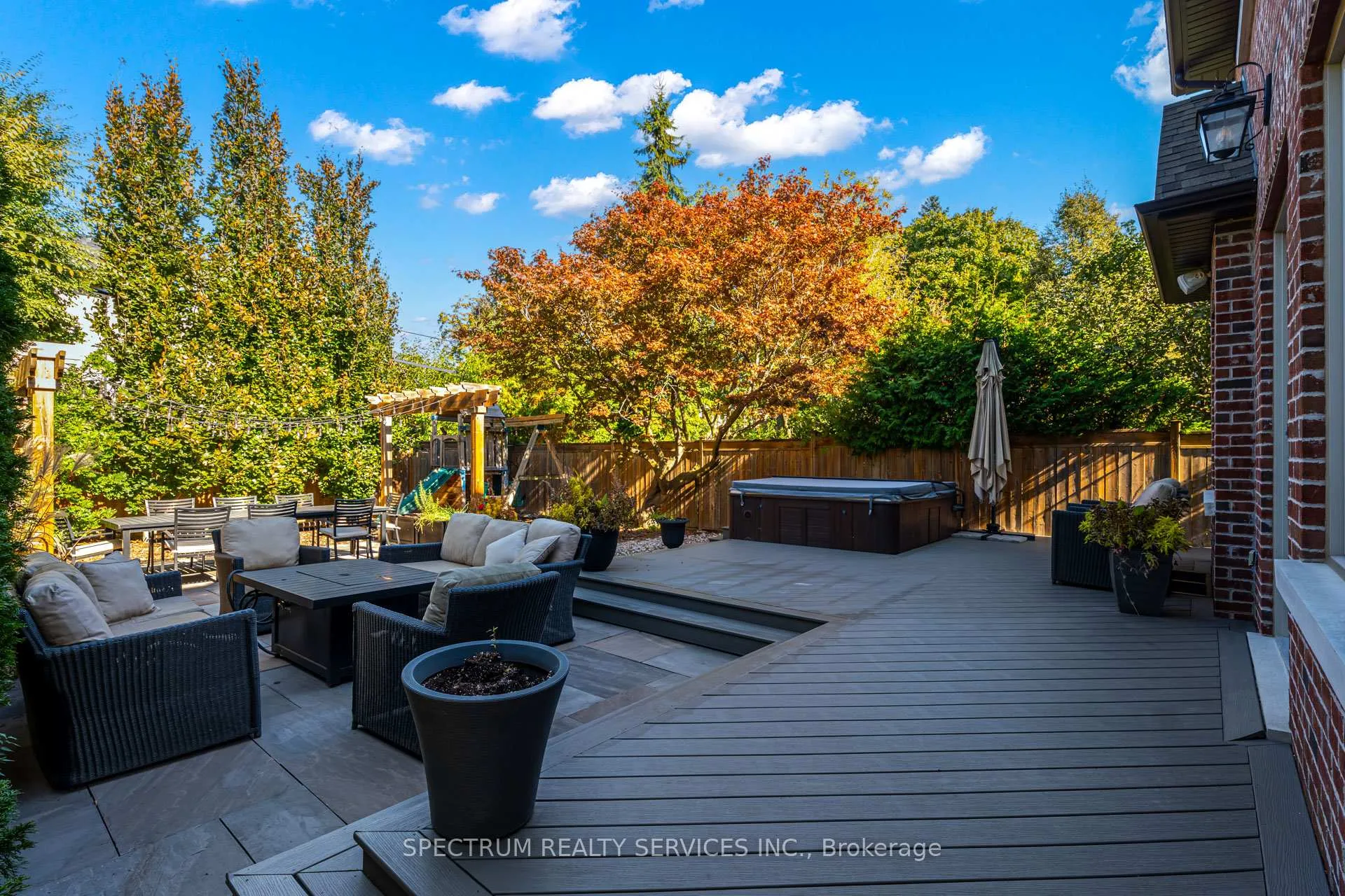 Photo 36 of 16 Donlea Drive, Toronto, Leaside — HOMEH