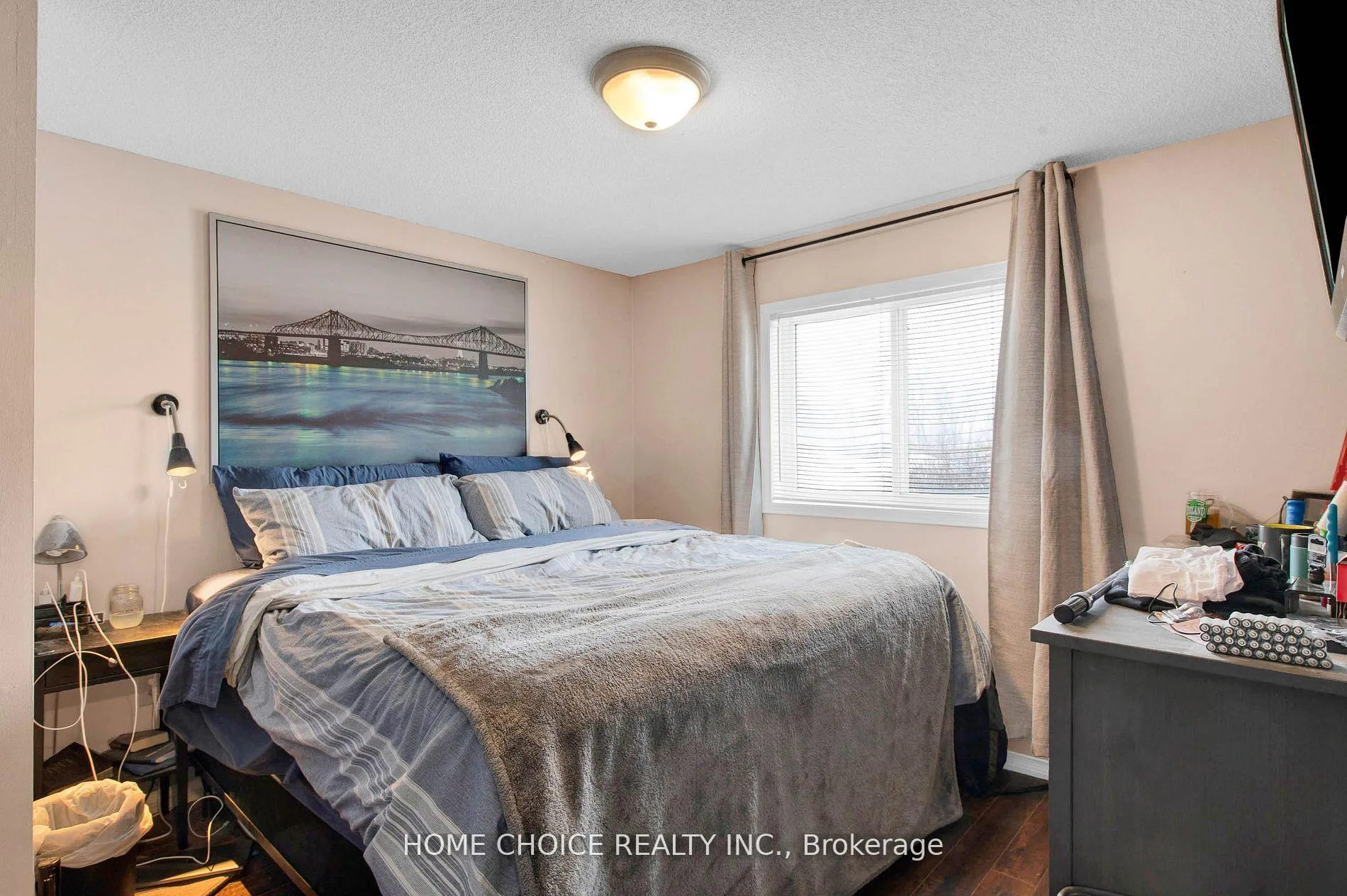 Photo 21 of 14 Snowy Owl Crescent, Barrie, Little Lake — HOMEH