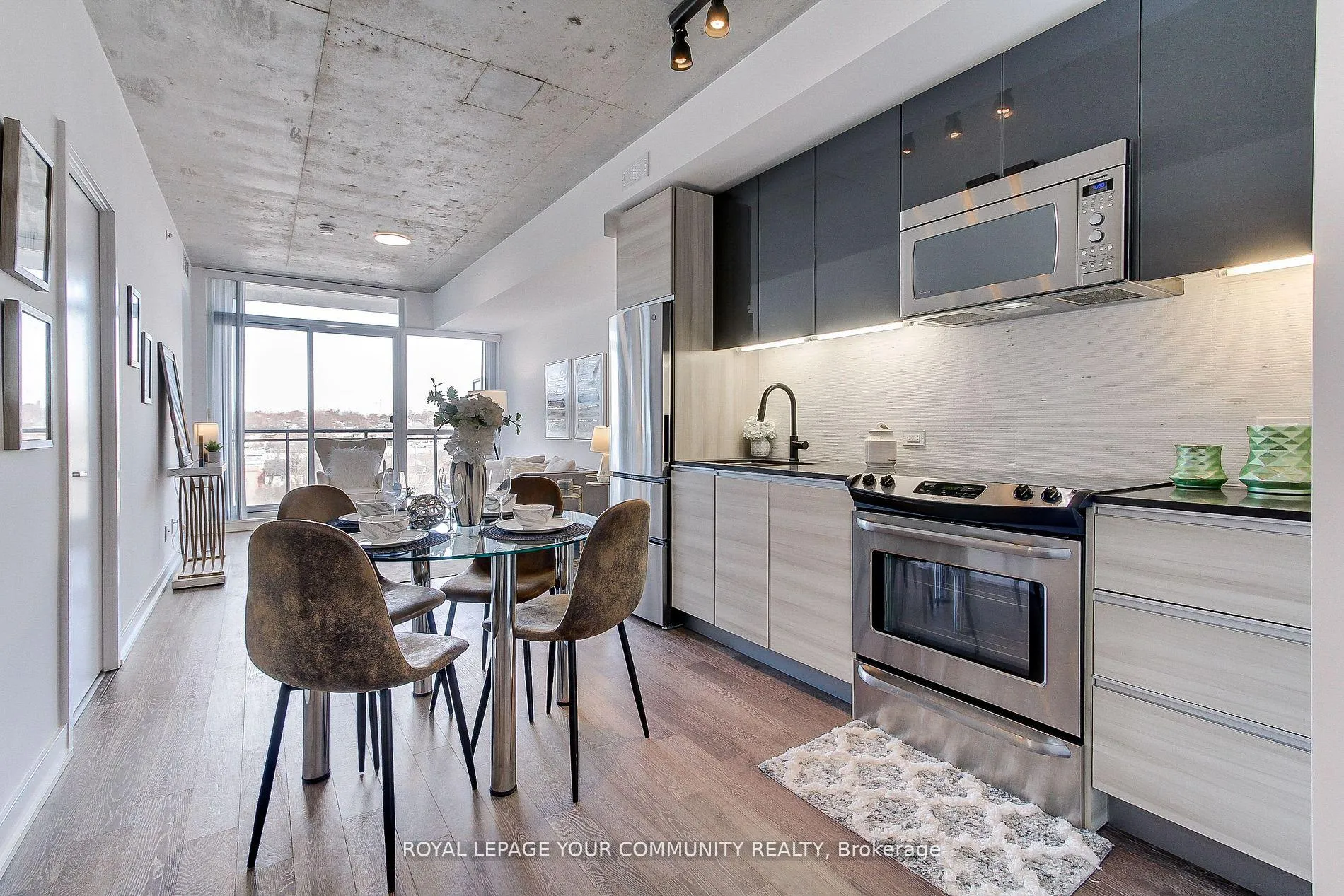 Photo 6 of Unit 903, 1190 Dundas Street E, Toronto, South Riverdale — HOMEH