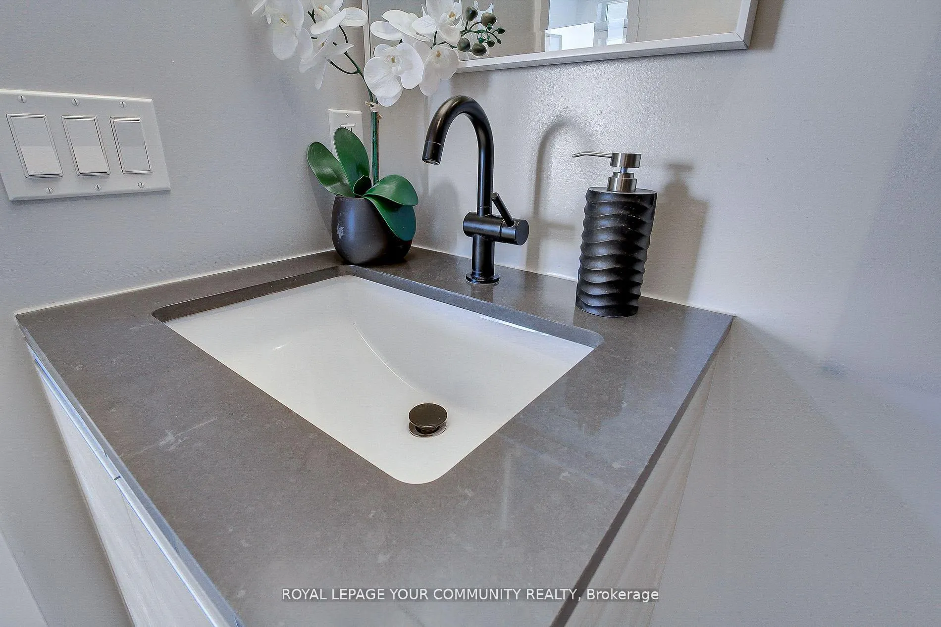 Photo 18 of Unit 903, 1190 Dundas Street E, Toronto, South Riverdale — HOMEH