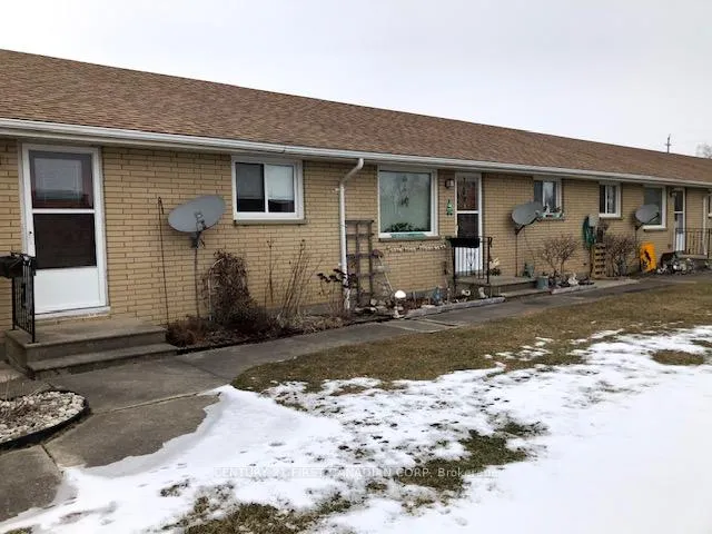 Photo 2 of 1144 North Street, Chatham-Kent, Dresden — HOMEH