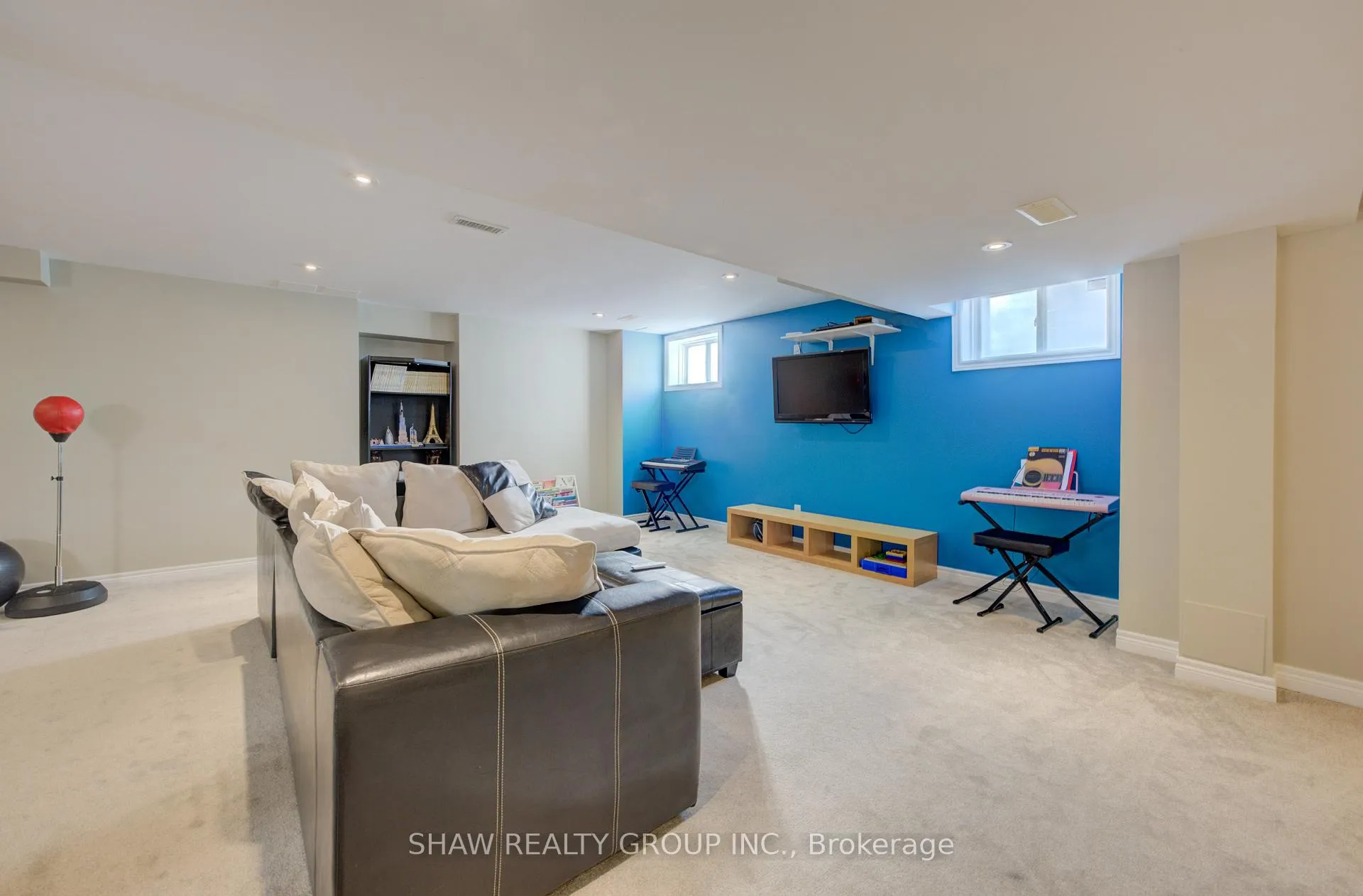 Photo 29 of 571 Stonehenge Drive, Hamilton, Ancaster — HOMEH