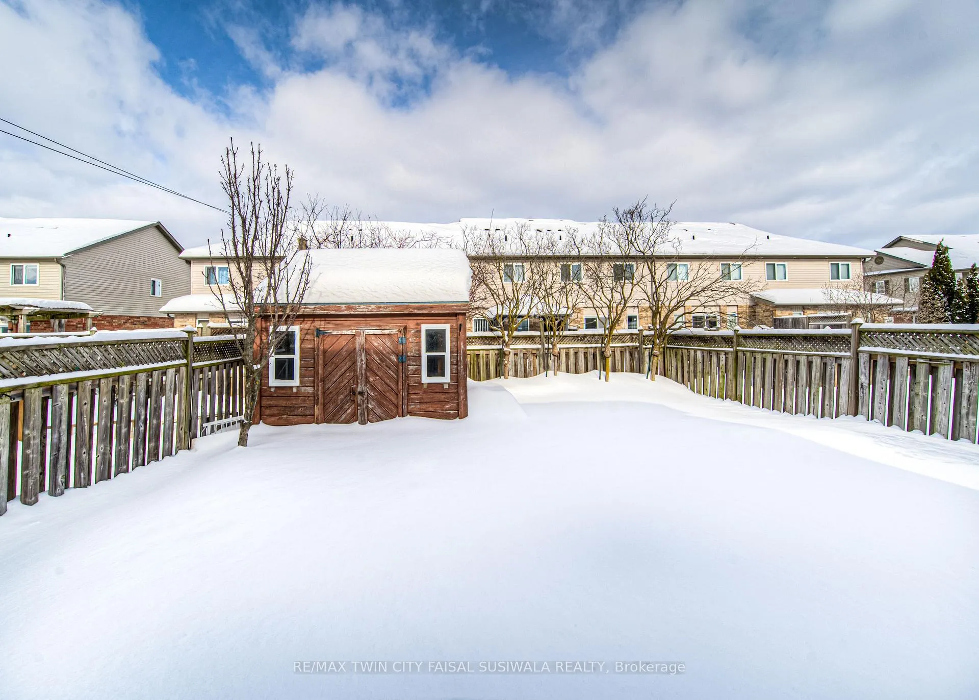 Photo 3 of 94 Sophia Crescent, Kitchener, Huron Park — HOMEH